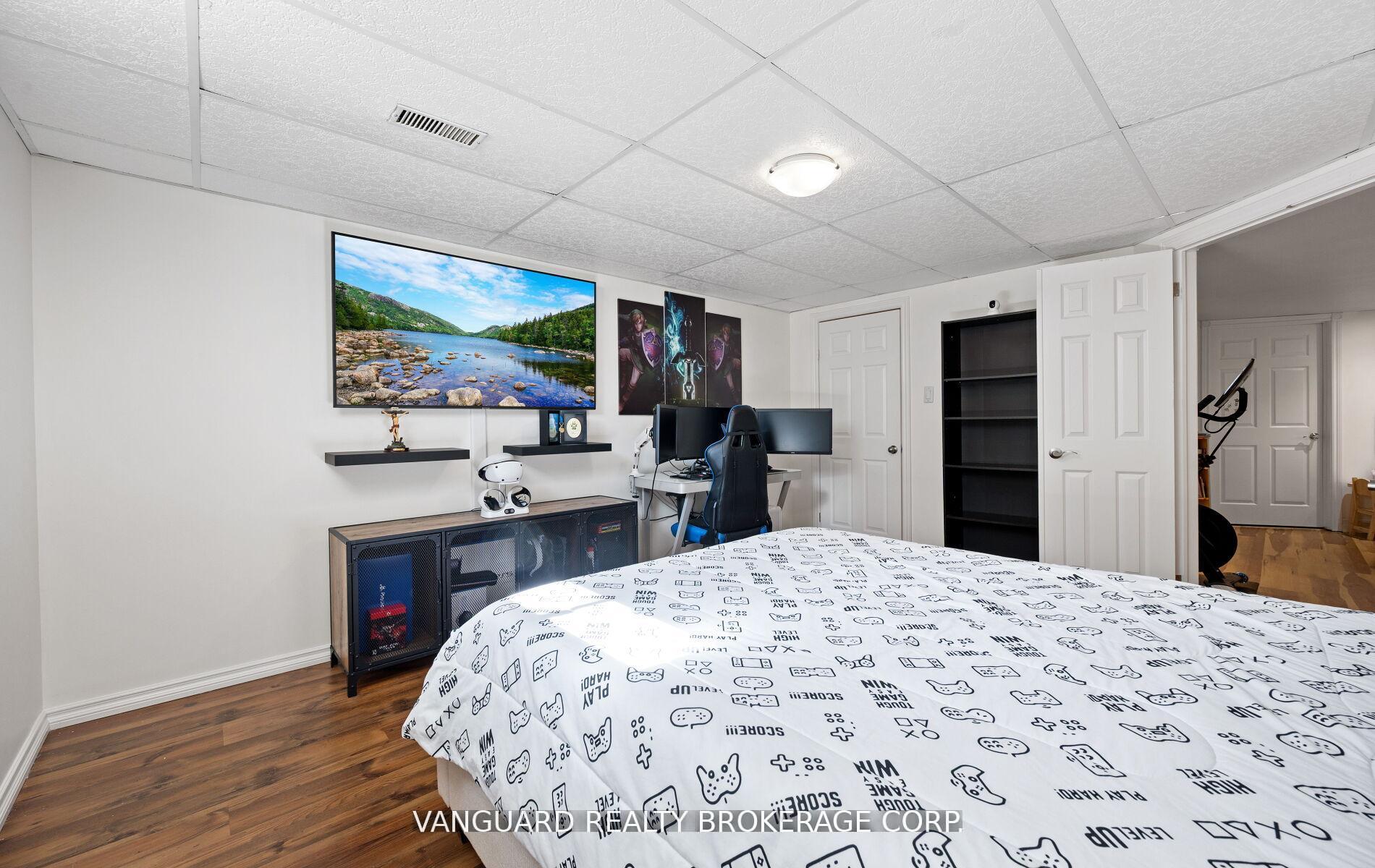 Photo 39 of 177 Sproule Drive, Barrie, 400 West — HOMEH