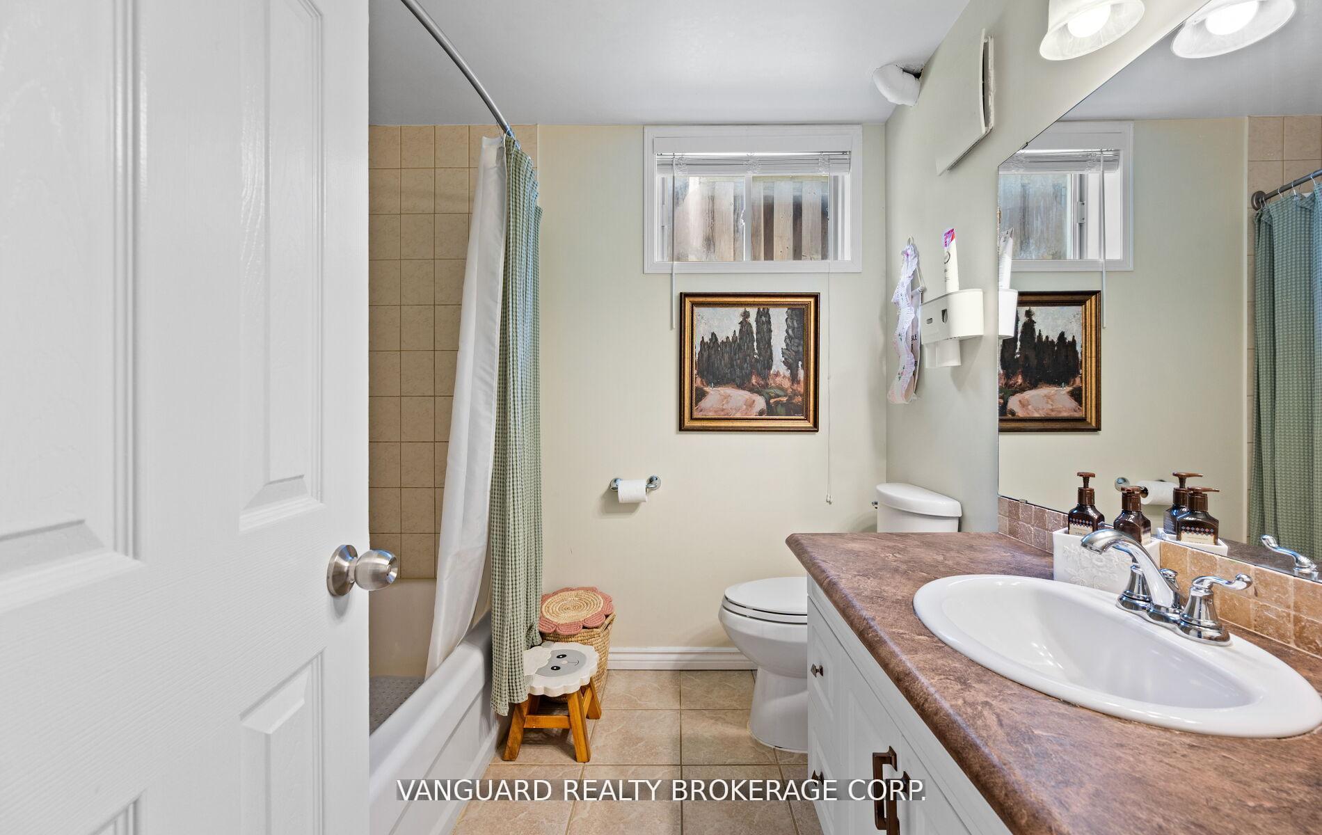 Photo 31 of 177 Sproule Drive, Barrie, 400 West — HOMEH
