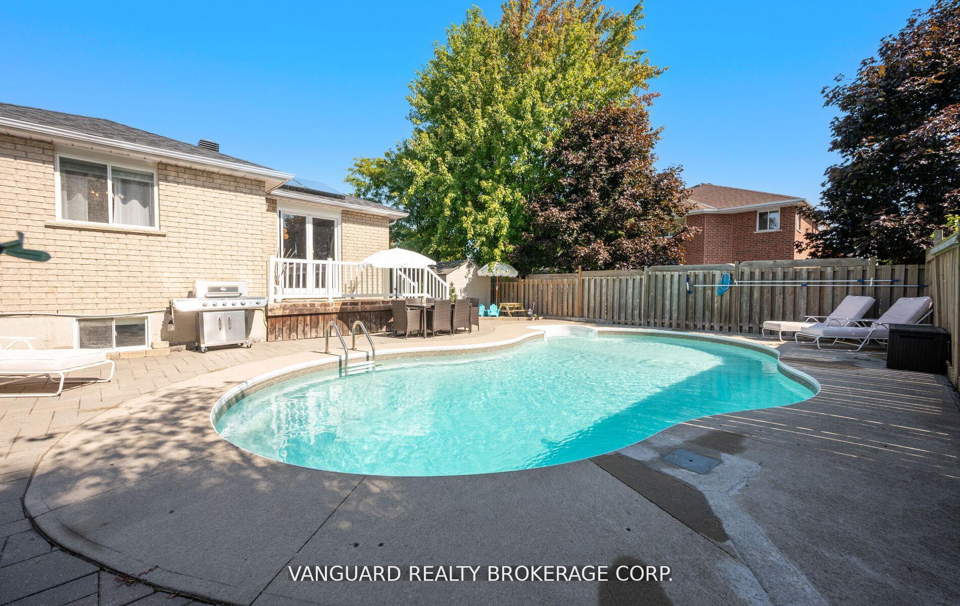 Photo 46 of 177 Sproule Drive, Barrie, 400 West — HOMEH