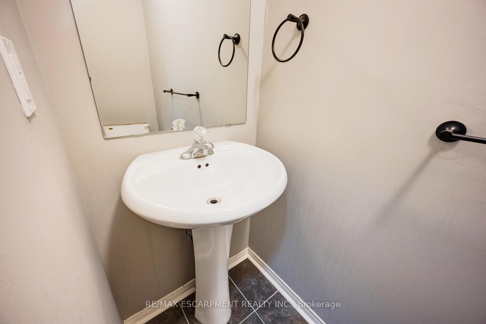 Photo 46 of 69 Stillman Drive, Brampton, Credit Valley — HOMEH
