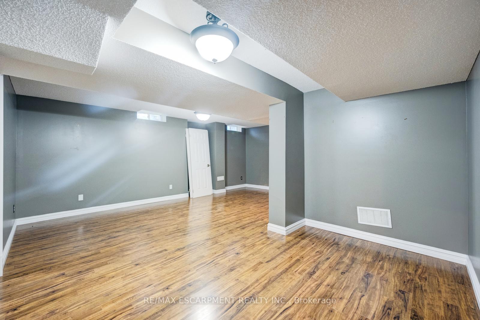 Photo 34 of 69 Stillman Drive, Brampton, Credit Valley — HOMEH