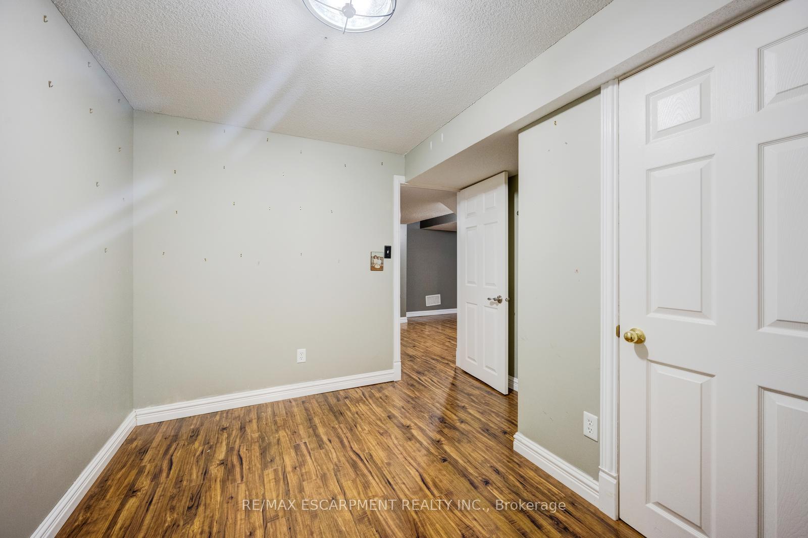 Photo 33 of 69 Stillman Drive, Brampton, Credit Valley — HOMEH