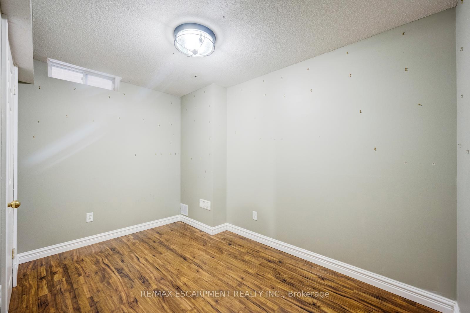 Photo 18 of 69 Stillman Drive, Brampton, Credit Valley — HOMEH