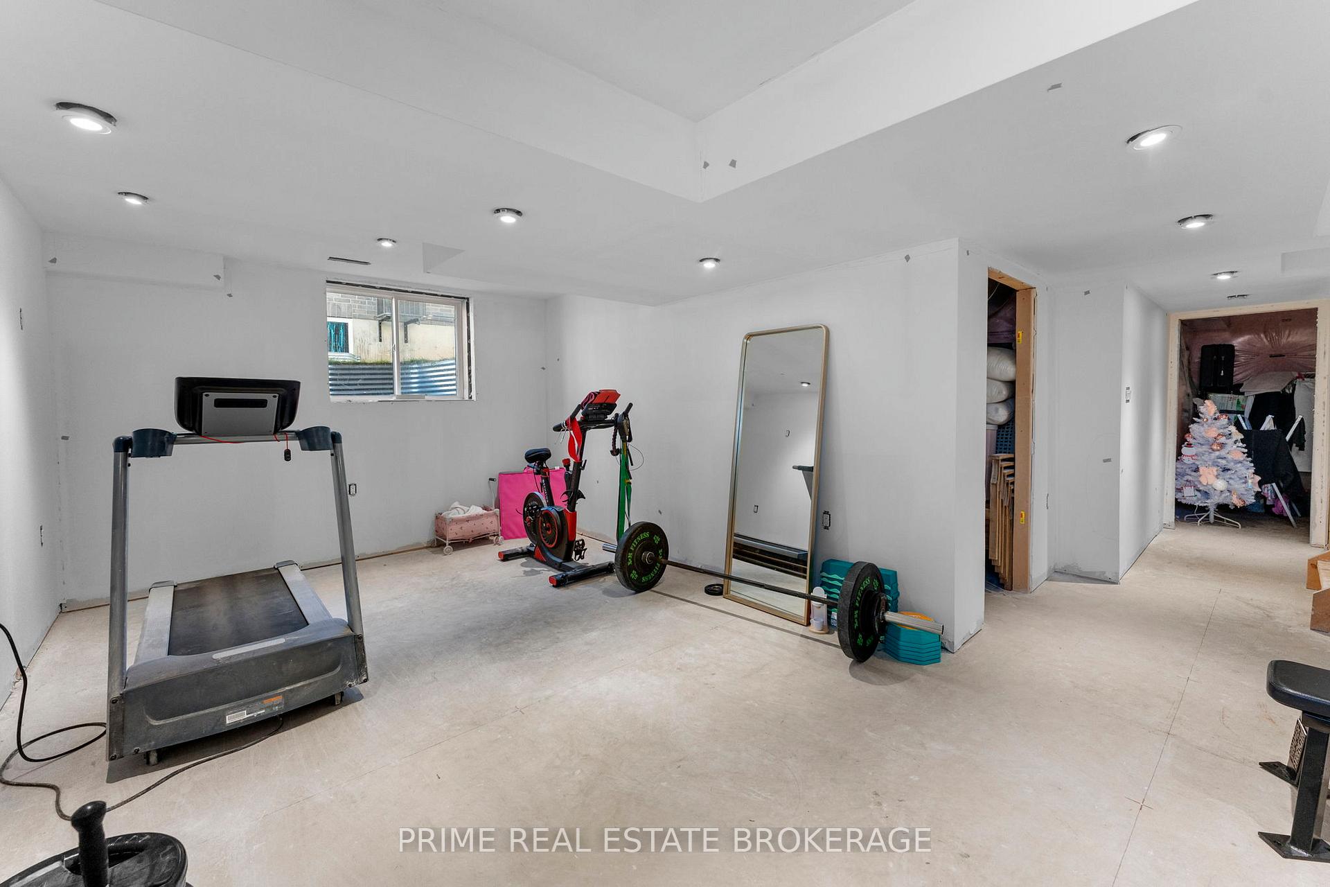 Photo 20 of 111 Lossing Drive, Norwich, Norwich Town — HOMEH