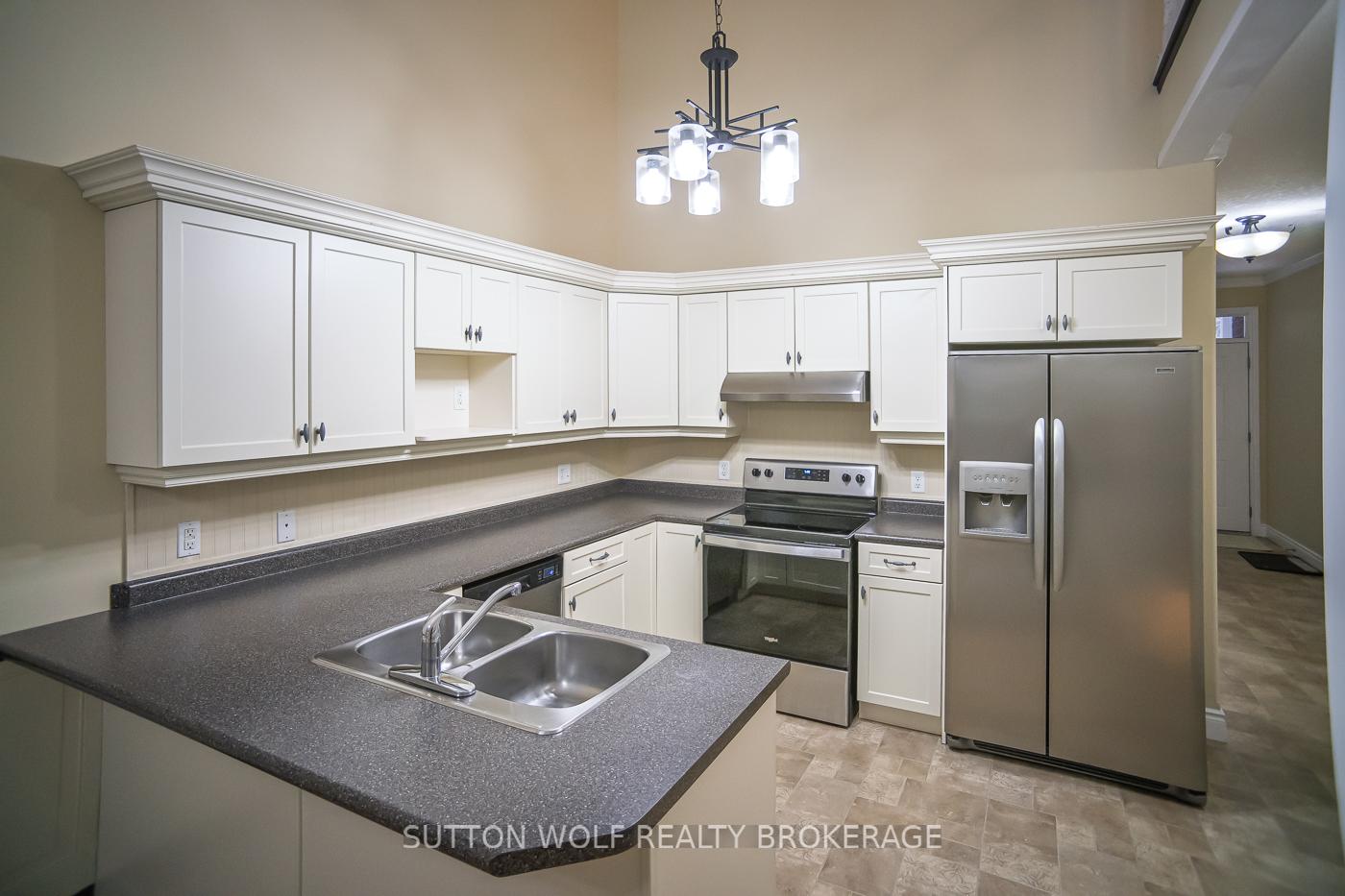 Photo 3 of Unit 7, 384 Head Street N, Strathroy-Caradoc, NE — HOMEH