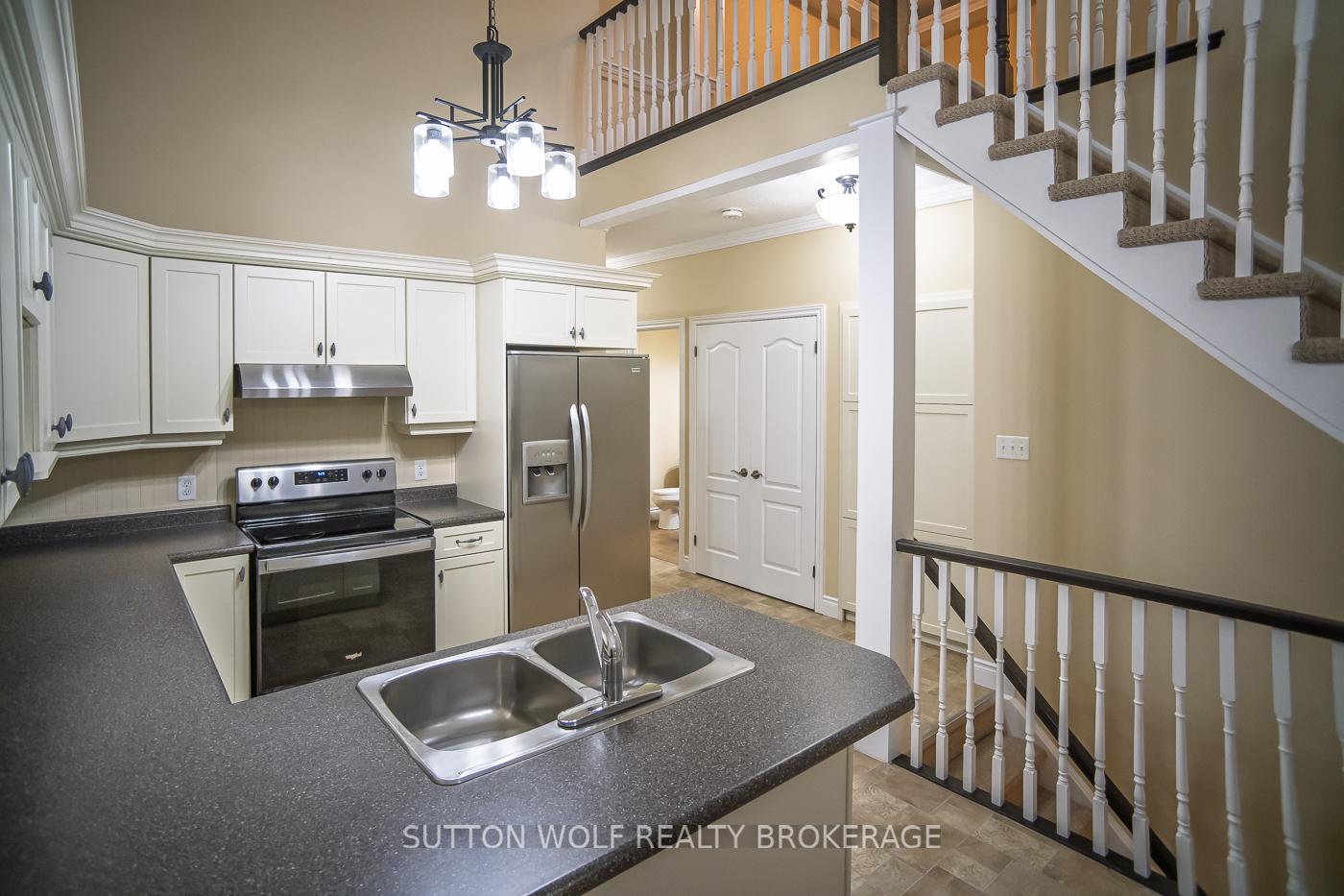 Photo 2 of Unit 7, 384 Head Street N, Strathroy-Caradoc, NE — HOMEH