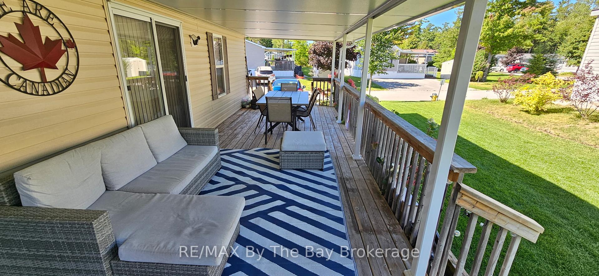 Photo 4 of 17 Chippewa Trail, Wasaga Beach — HOMEH