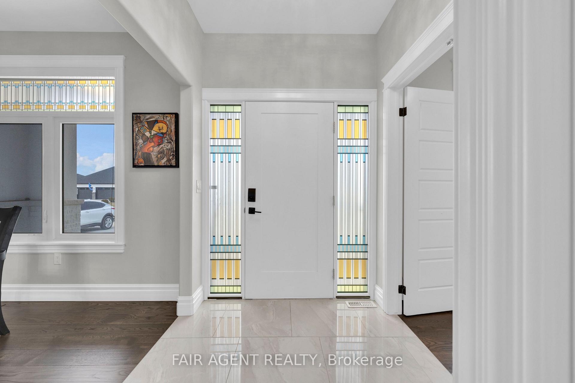 Photo 7 of 418 Pearson Street, Amherstburg — HOMEH