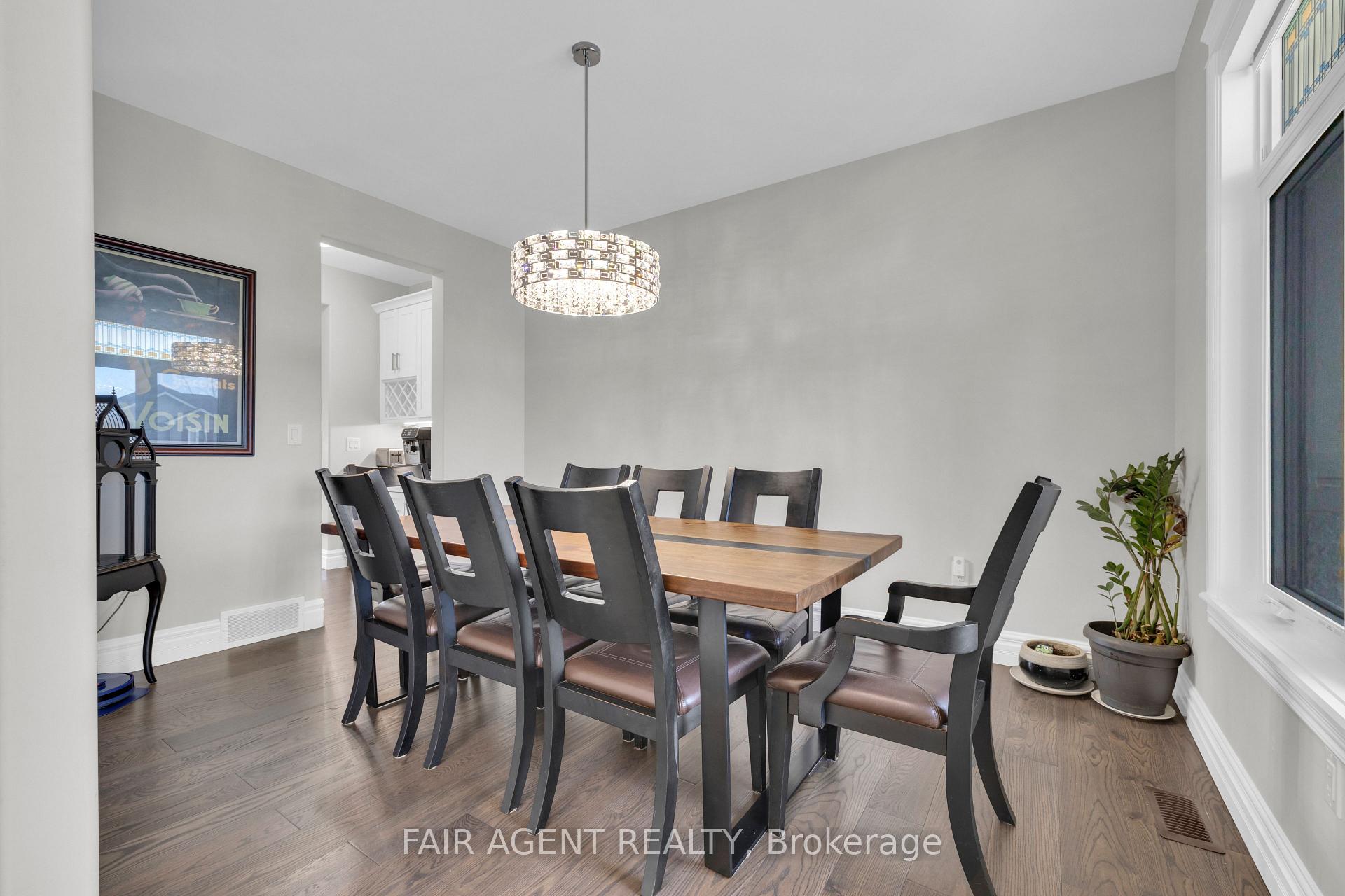 Photo 8 of 418 Pearson Street, Amherstburg — HOMEH