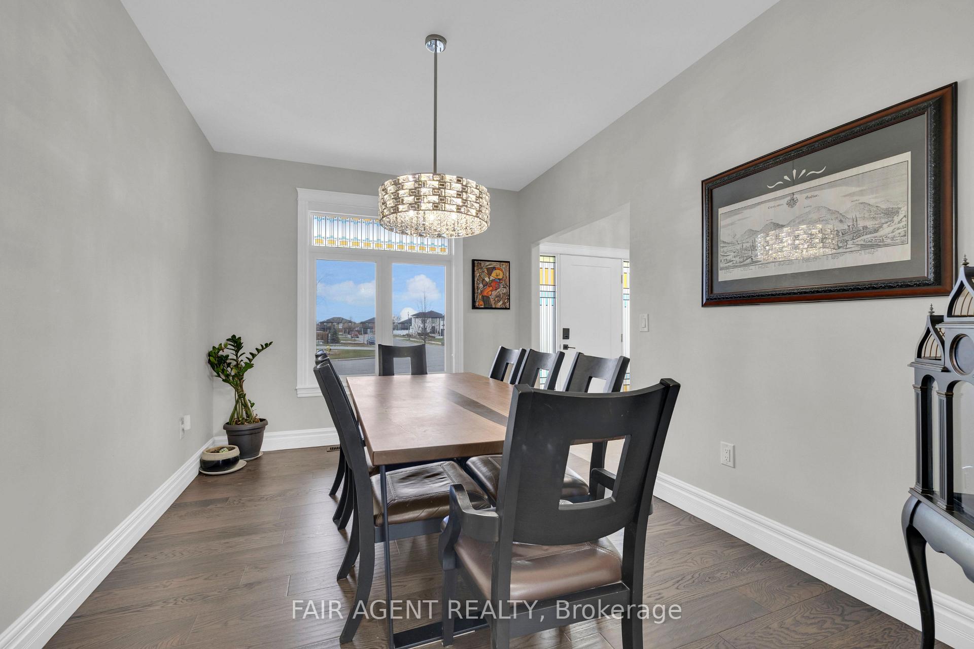 Photo 11 of 418 Pearson Street, Amherstburg — HOMEH