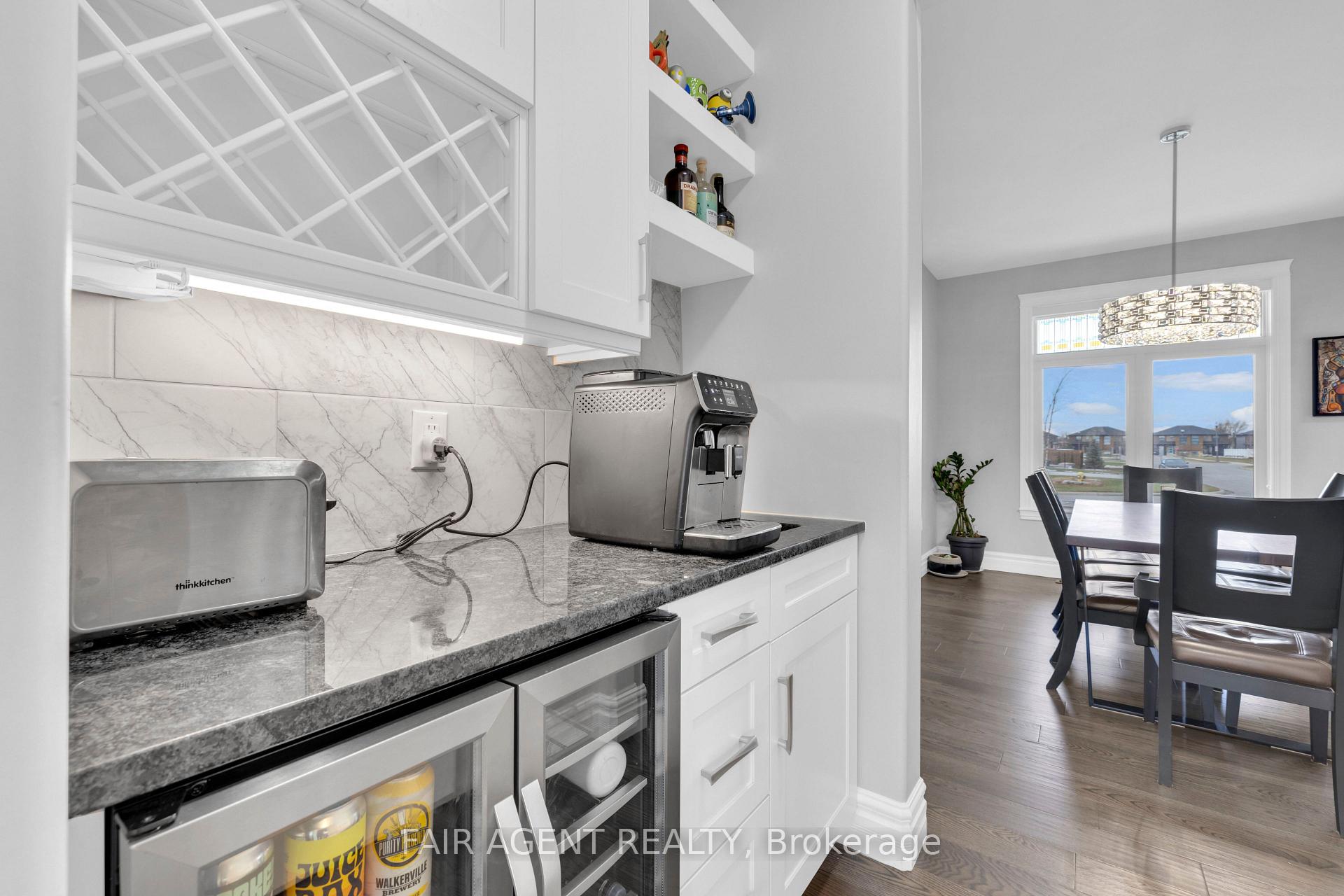 Photo 19 of 418 Pearson Street, Amherstburg — HOMEH