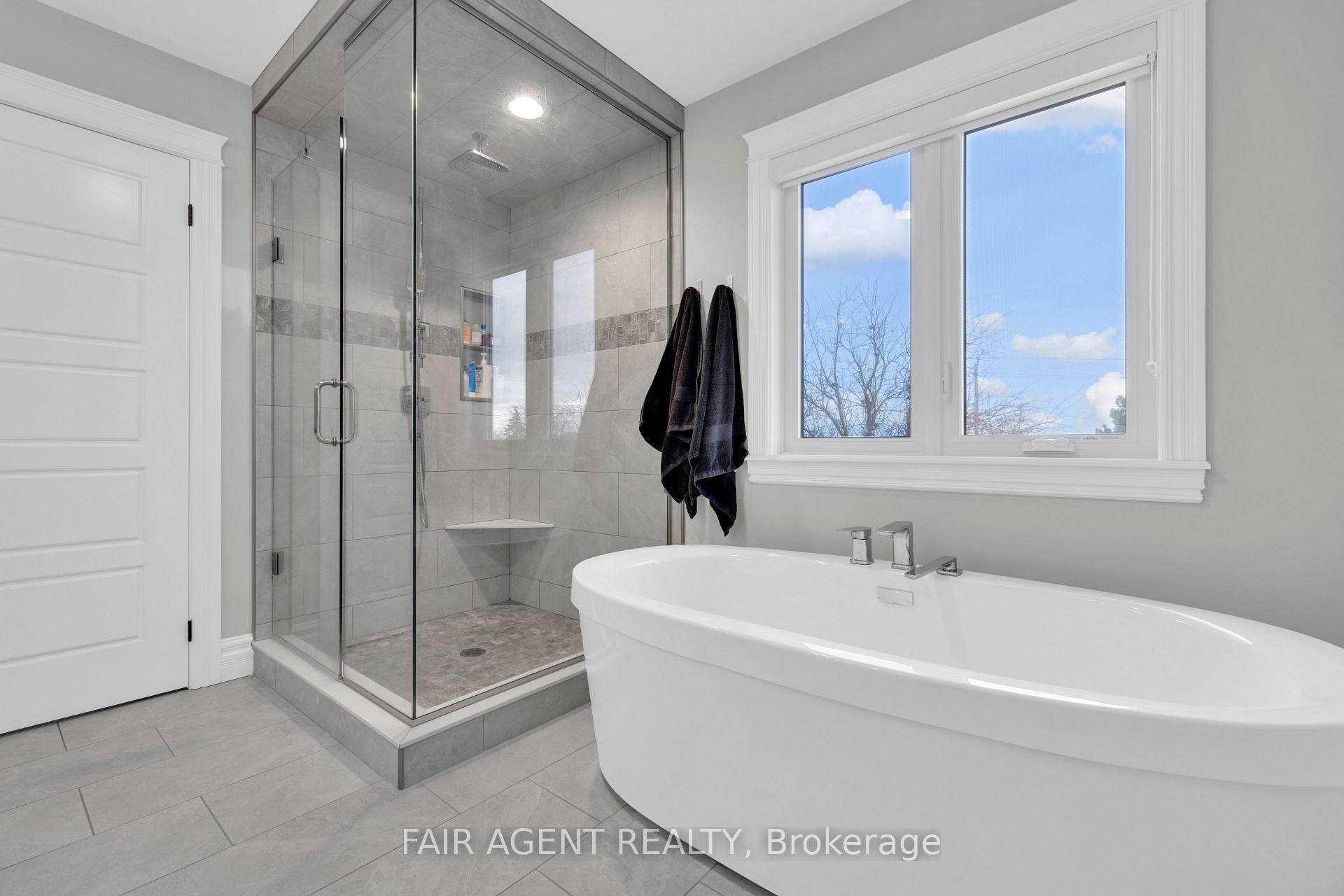 Photo 40 of 418 Pearson Street, Amherstburg — HOMEH