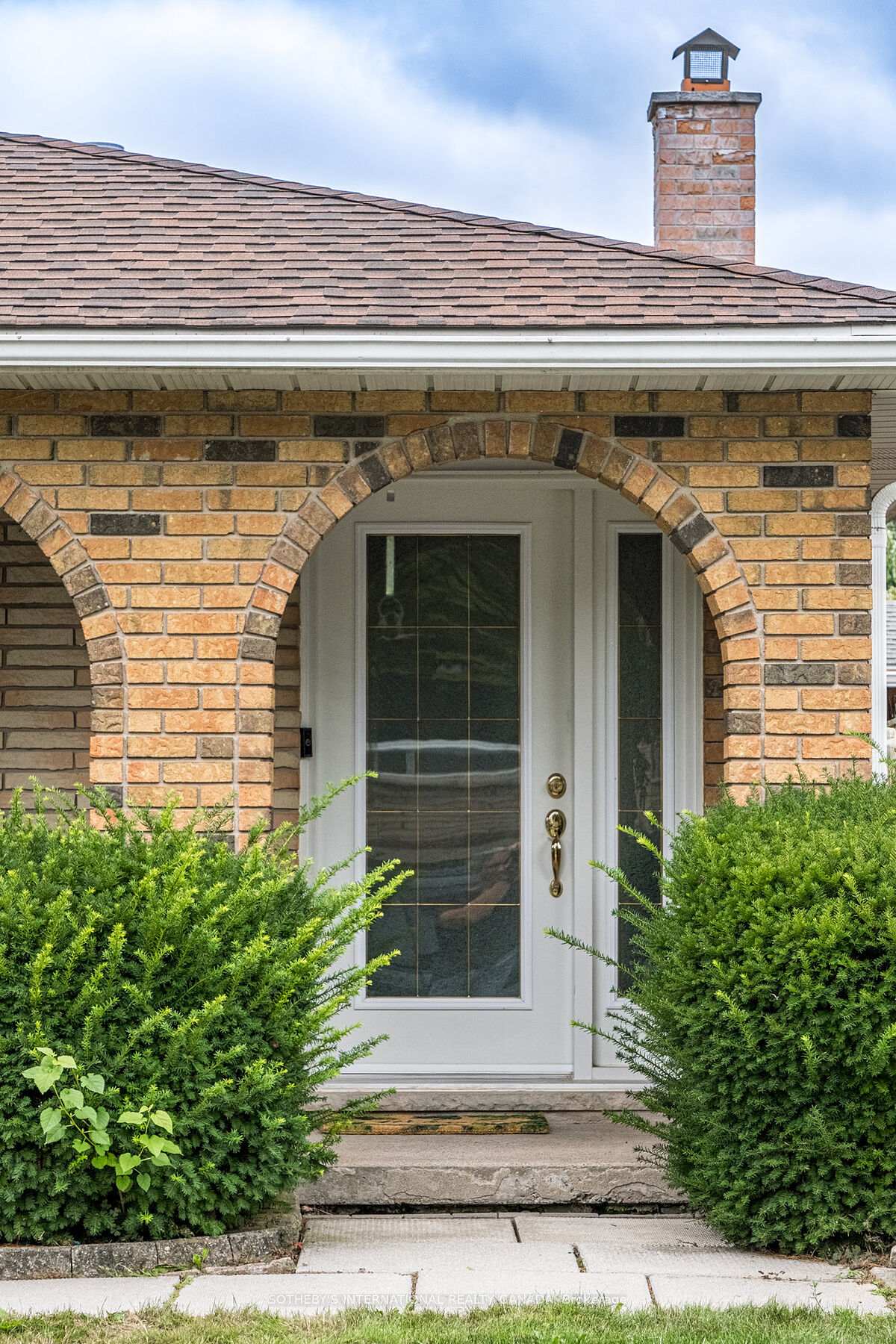 Photo 3 of 87 Bridlewood Drive, Welland, N. Welland — HOMEH
