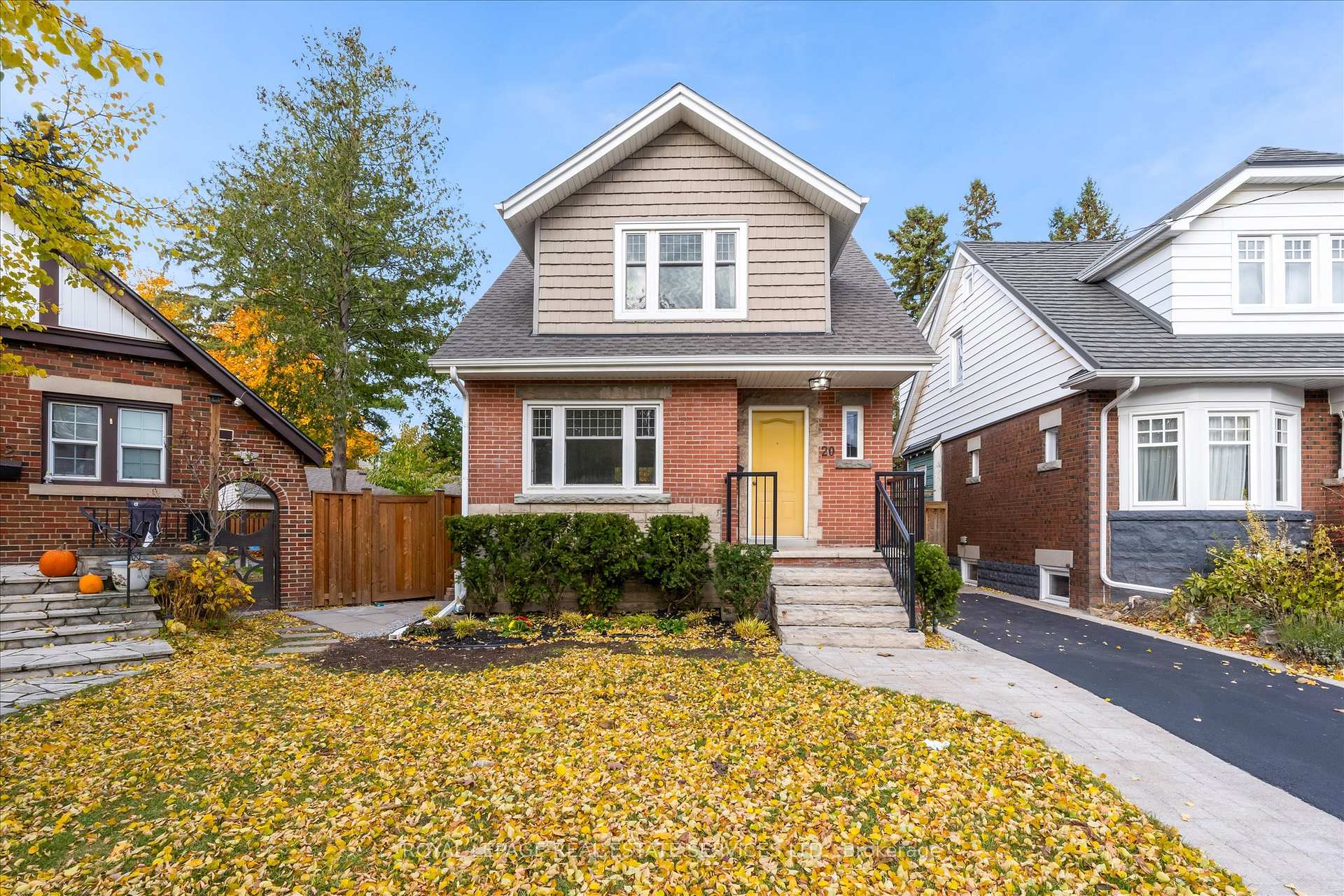 Photo 2 of 20 Arkell Street, Hamilton, Westdale — HOMEH