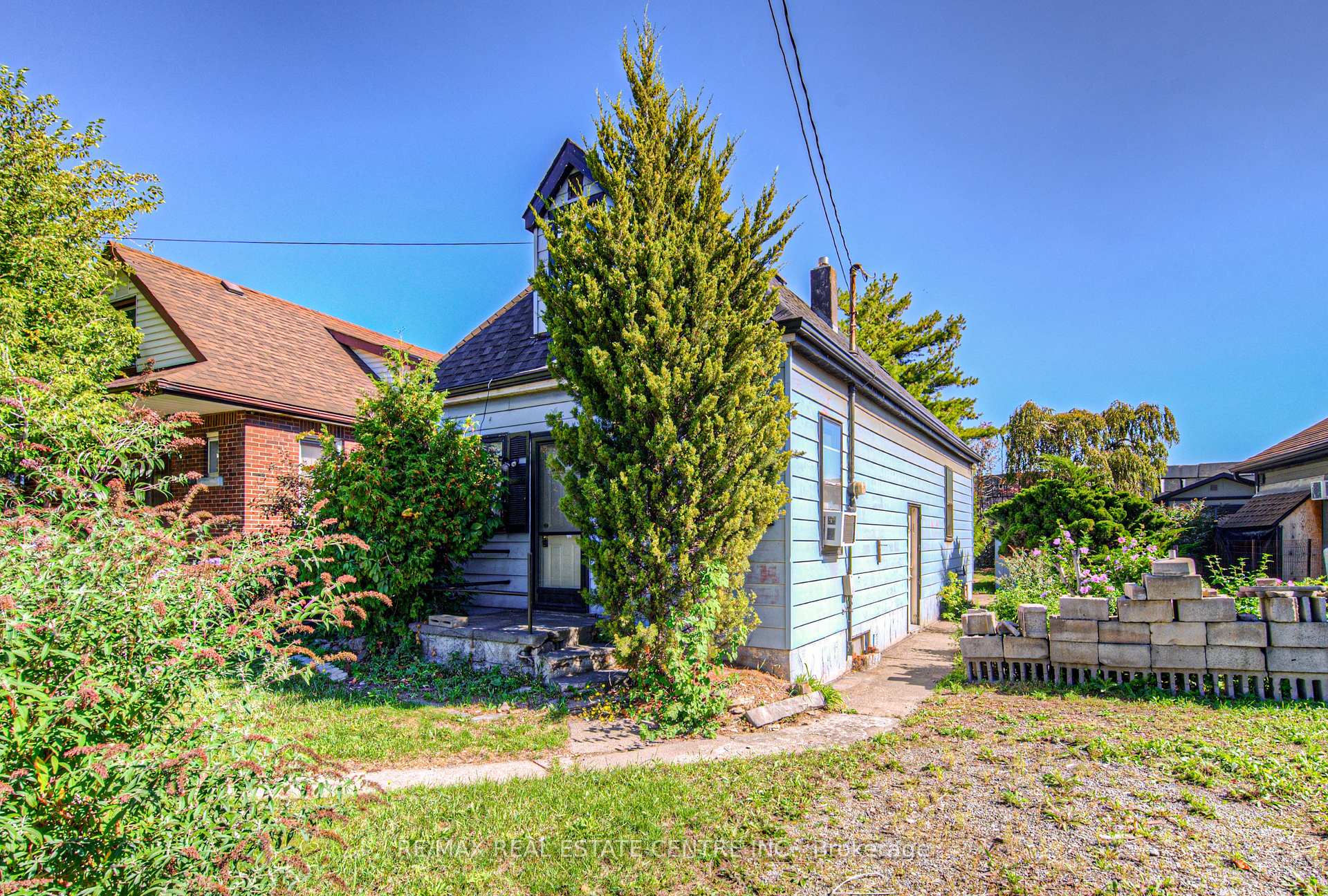 Photo 2 of 20 Beatty Avenue, Hamilton, Industrial Sector — HOMEH