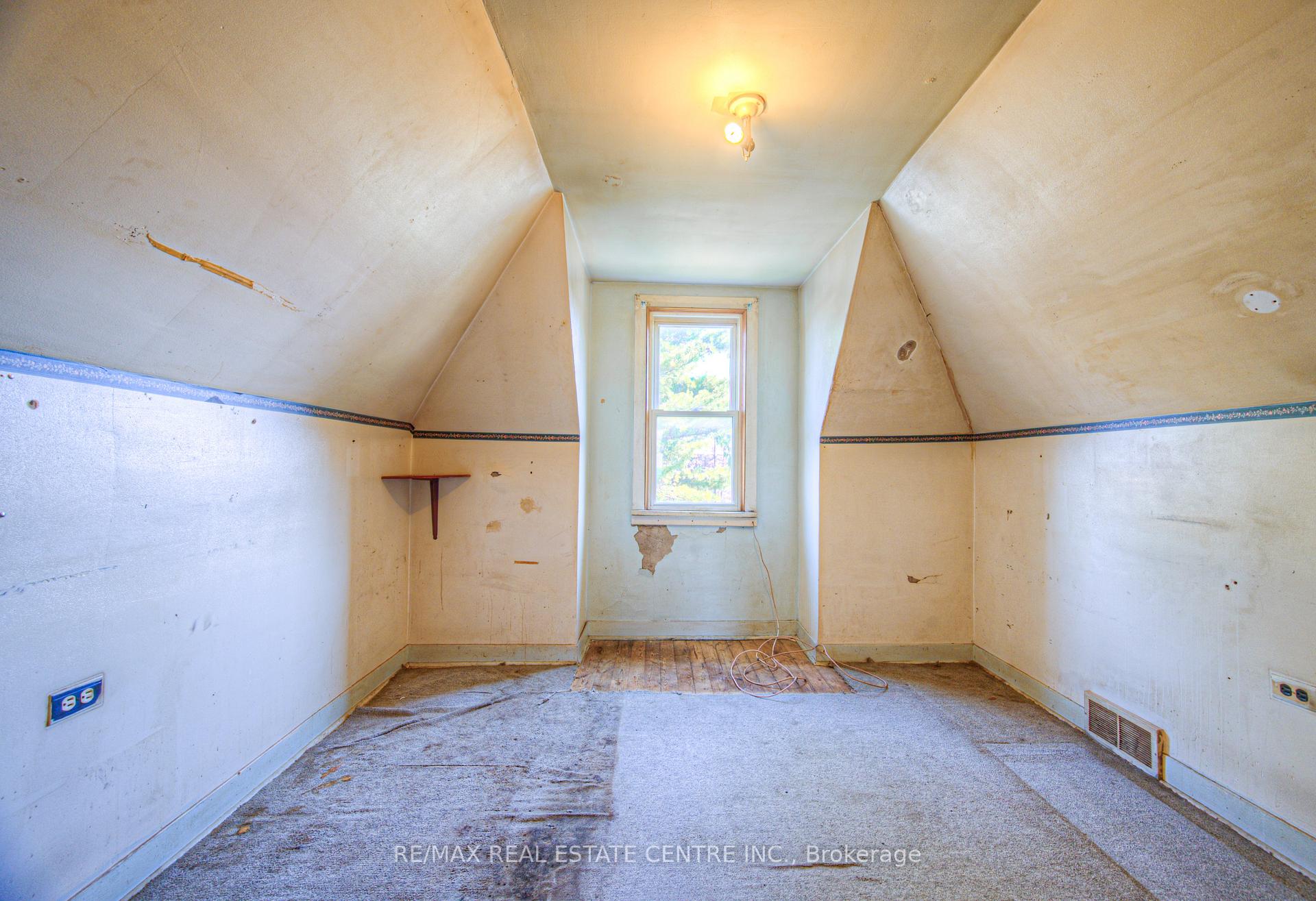 Photo 17 of 20 Beatty Avenue, Hamilton, Industrial Sector — HOMEH
