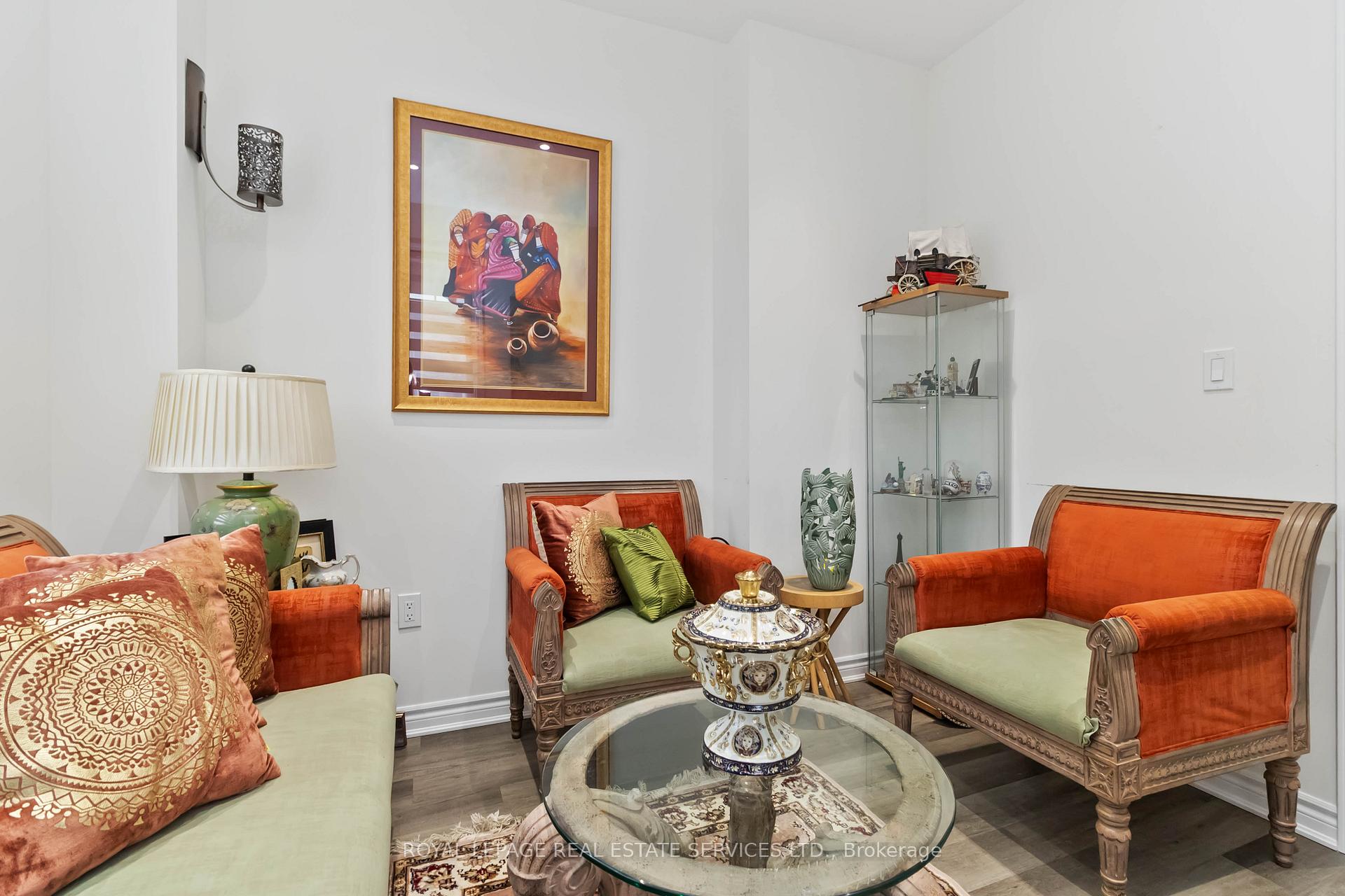 Photo 21 of 1280 Sycamore Garden, Milton, Cobban — HOMEH