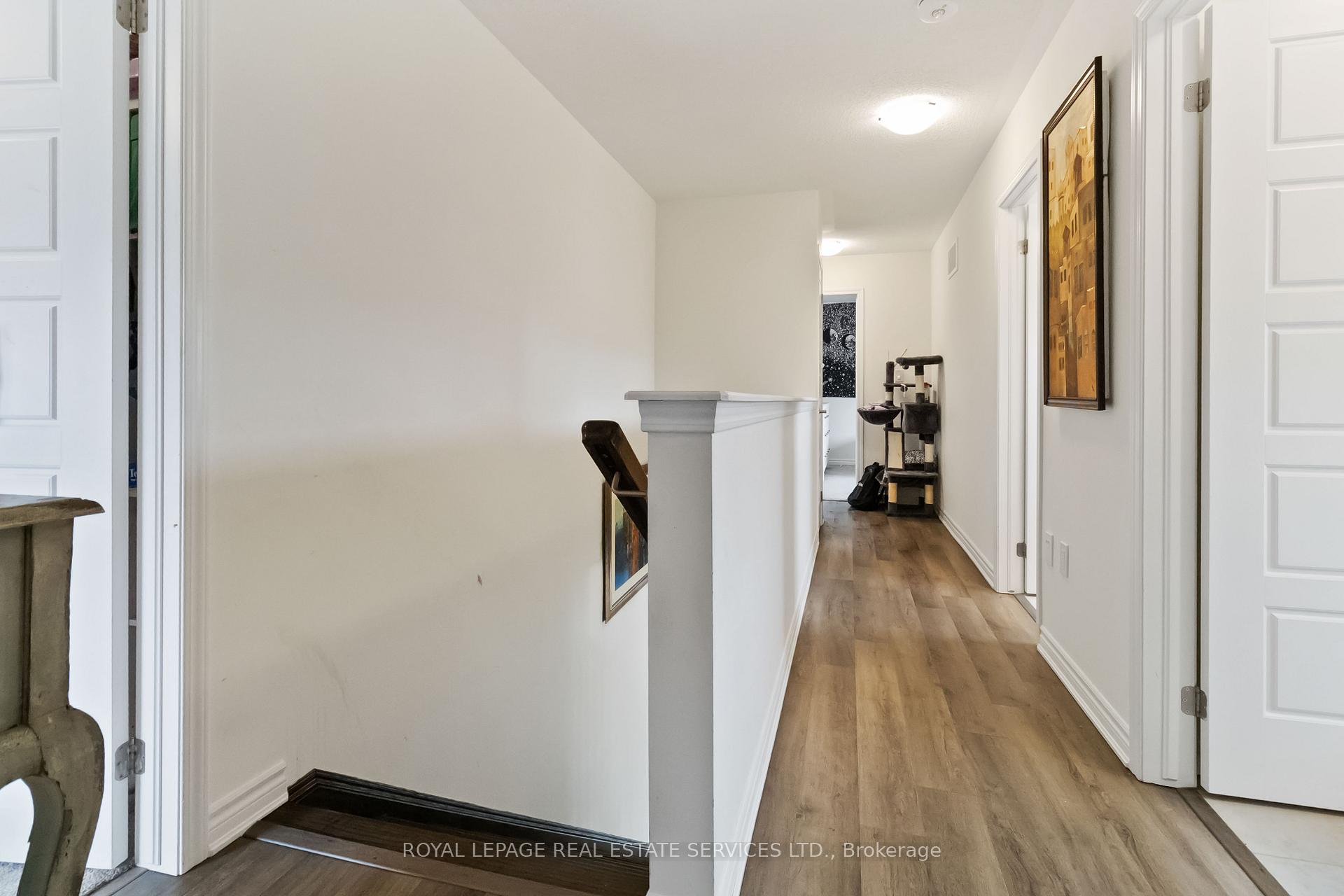 Photo 15 of 1280 Sycamore Garden, Milton, Cobban — HOMEH