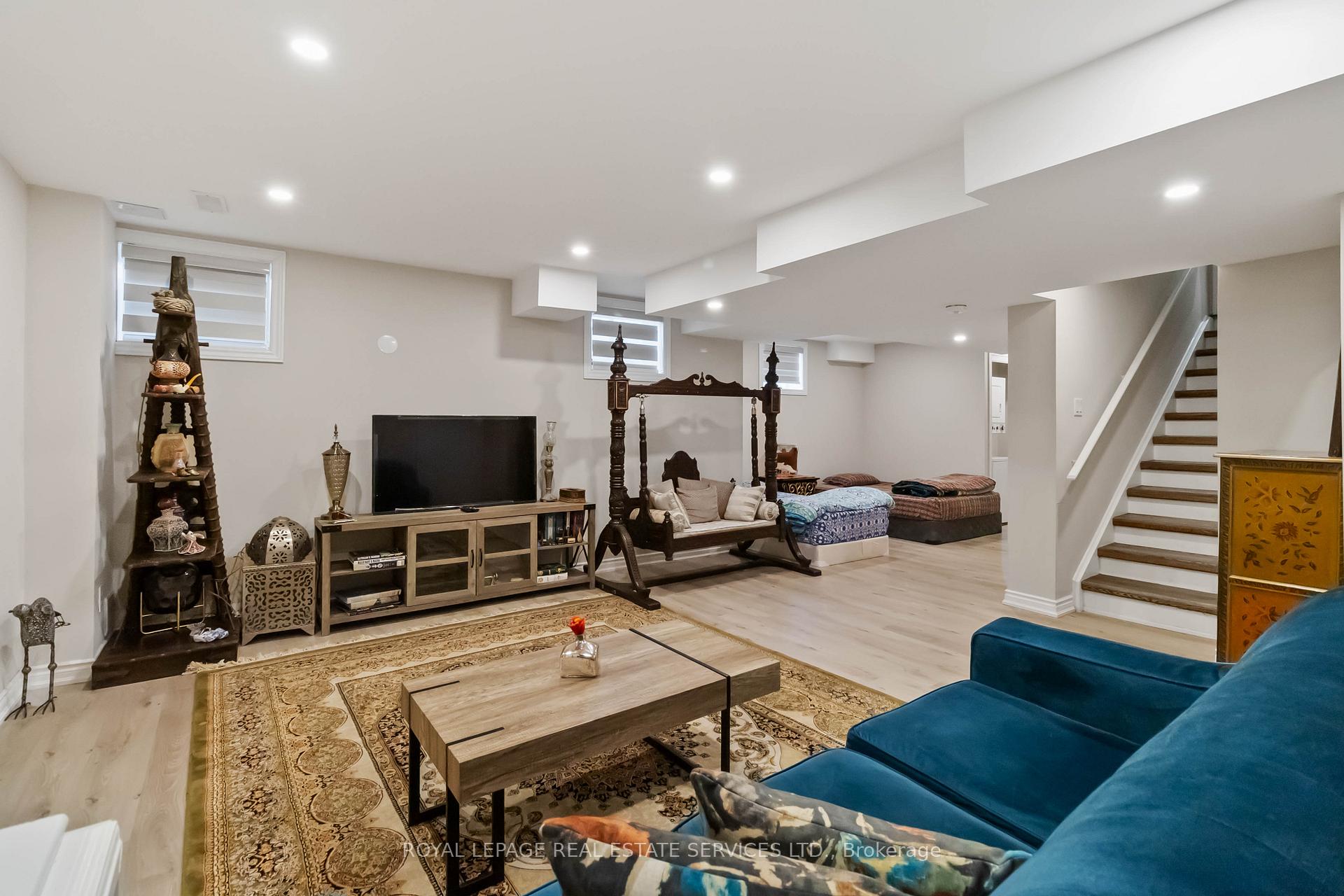 Photo 22 of 1280 Sycamore Garden, Milton, Cobban — HOMEH