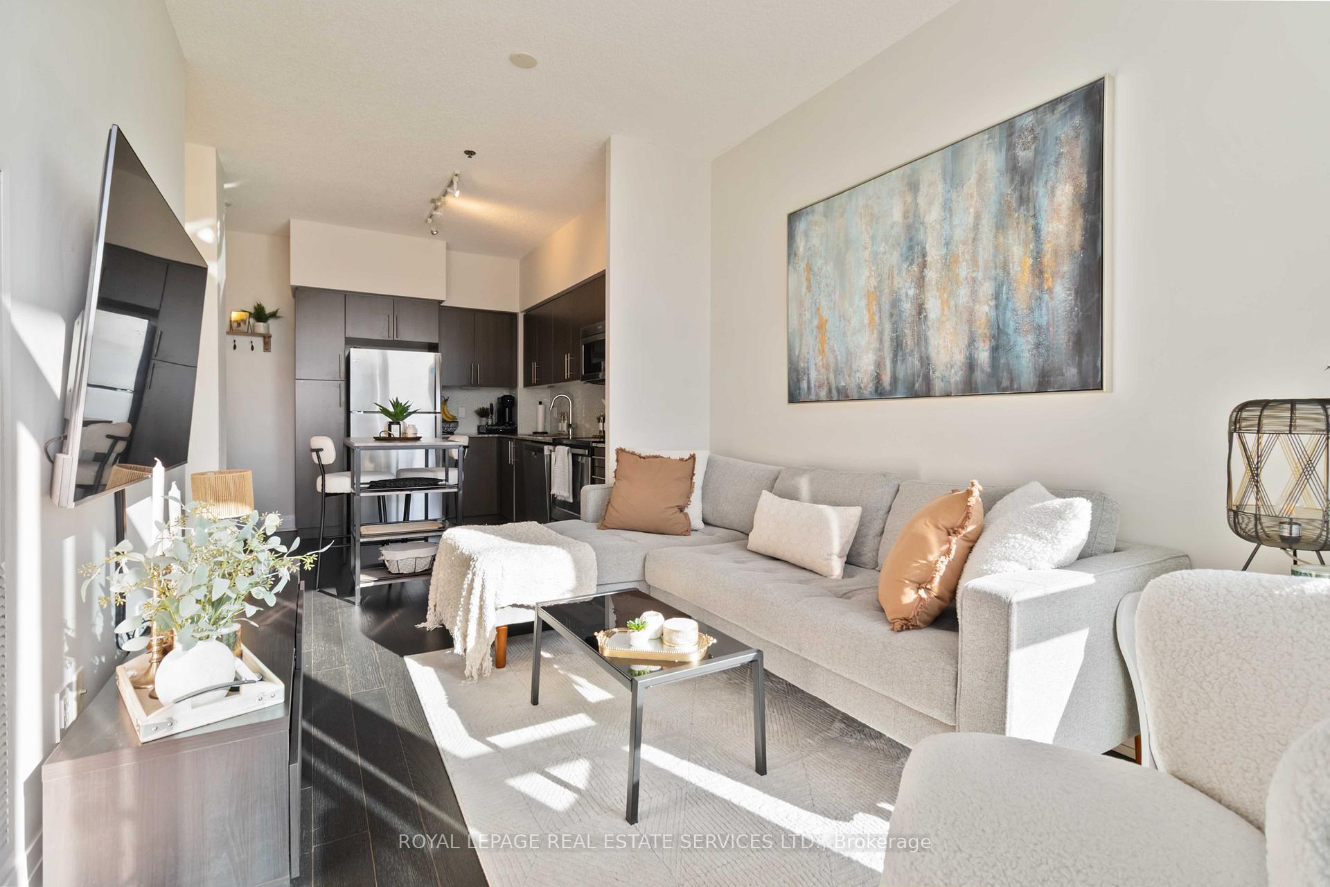 Photo 3 of Unit 516, 65 Speers Road, Oakville, Central — HOMEH