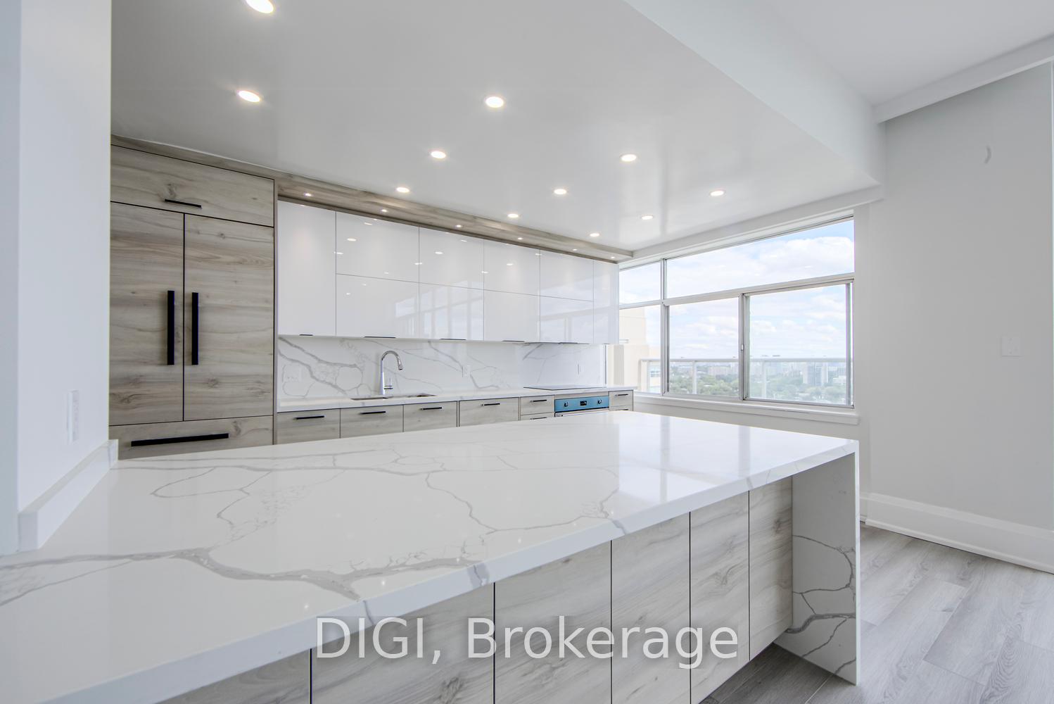 Photo 36 of Unit PH4, 400 Walmer Road, Toronto, Forest Hill South — HOMEH