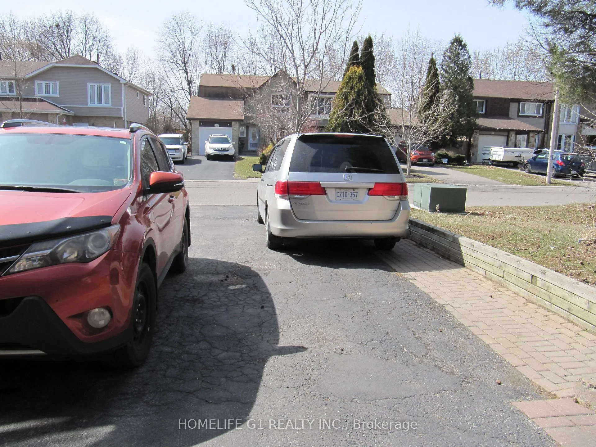 Photo 7 of 94 Leacrest Street, Brampton, Westgate — HOMEH