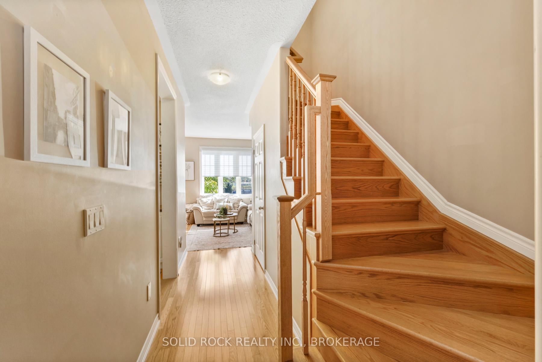 Photo 8 of 905 Ascot Lane, Kingston, Rideau — HOMEH