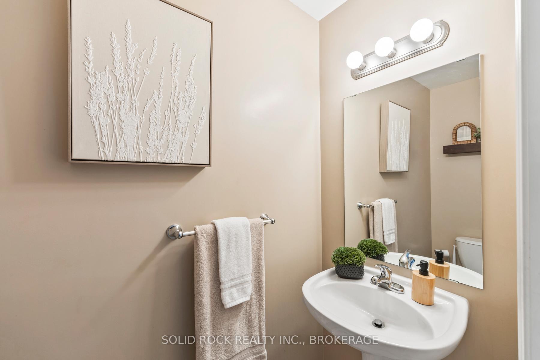 Photo 14 of 905 Ascot Lane, Kingston, Rideau — HOMEH