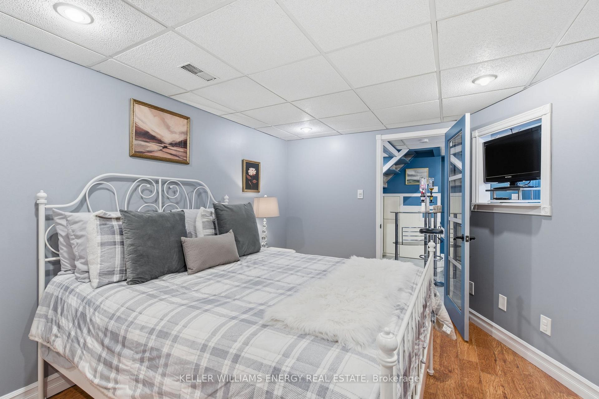 Photo 36 of 99 Bonnycastle Drive, Clarington, Bowmanville — HOMEH