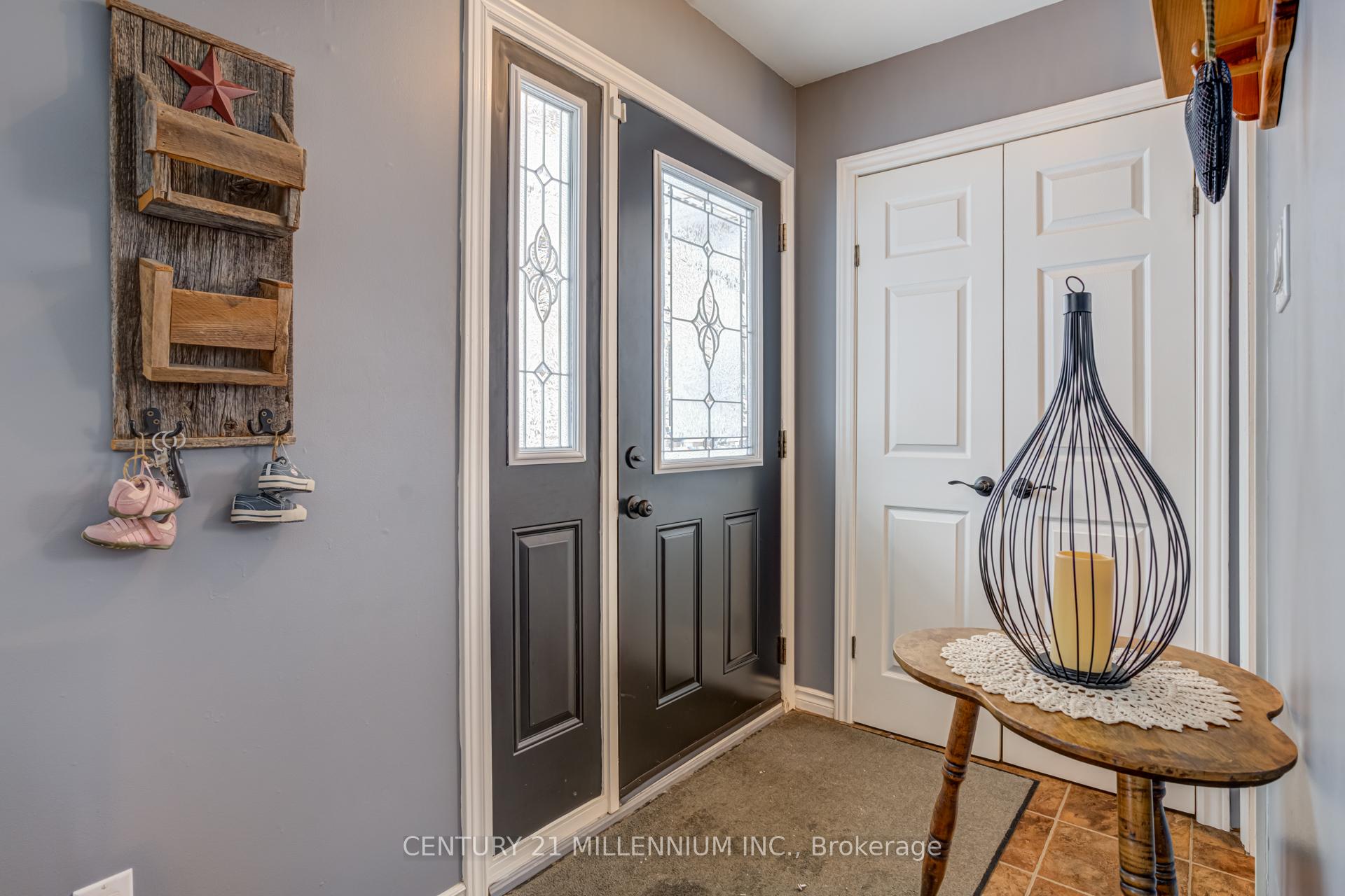 Photo 2 of 334 Simon Street, Shelburne — HOMEH
