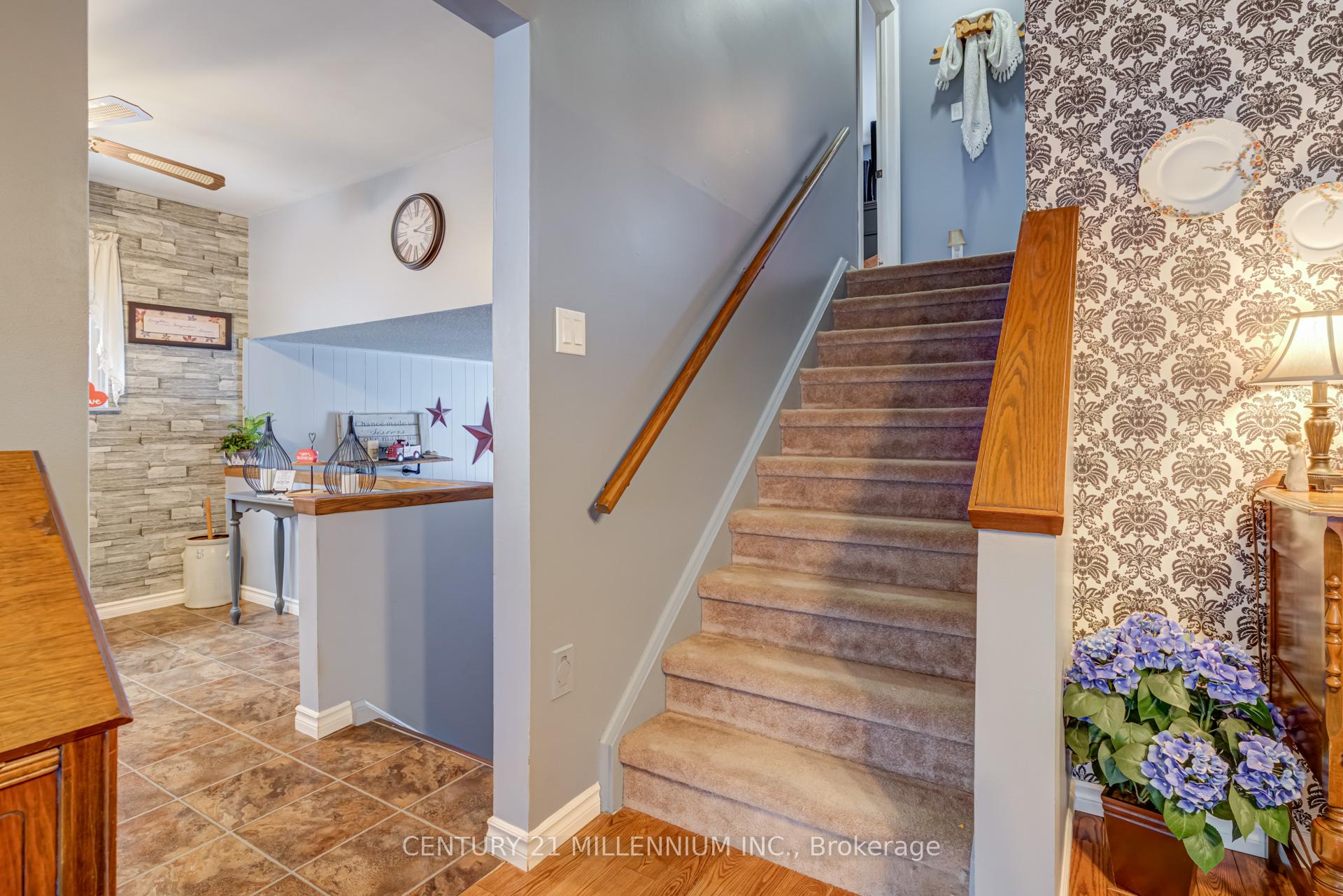 Photo 14 of 334 Simon Street, Shelburne — HOMEH