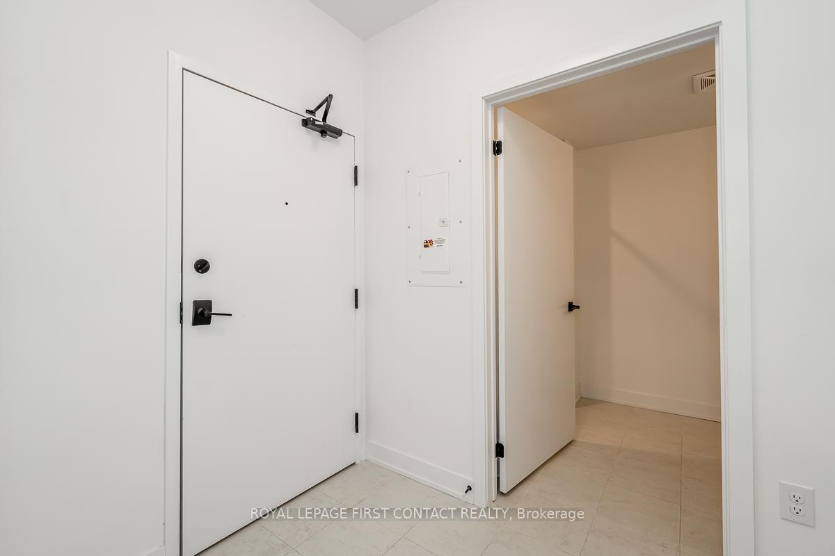 Photo 8 of Unit 209, 1 Chef Lane, Barrie, Rural Barrie Southeast — HOMEH