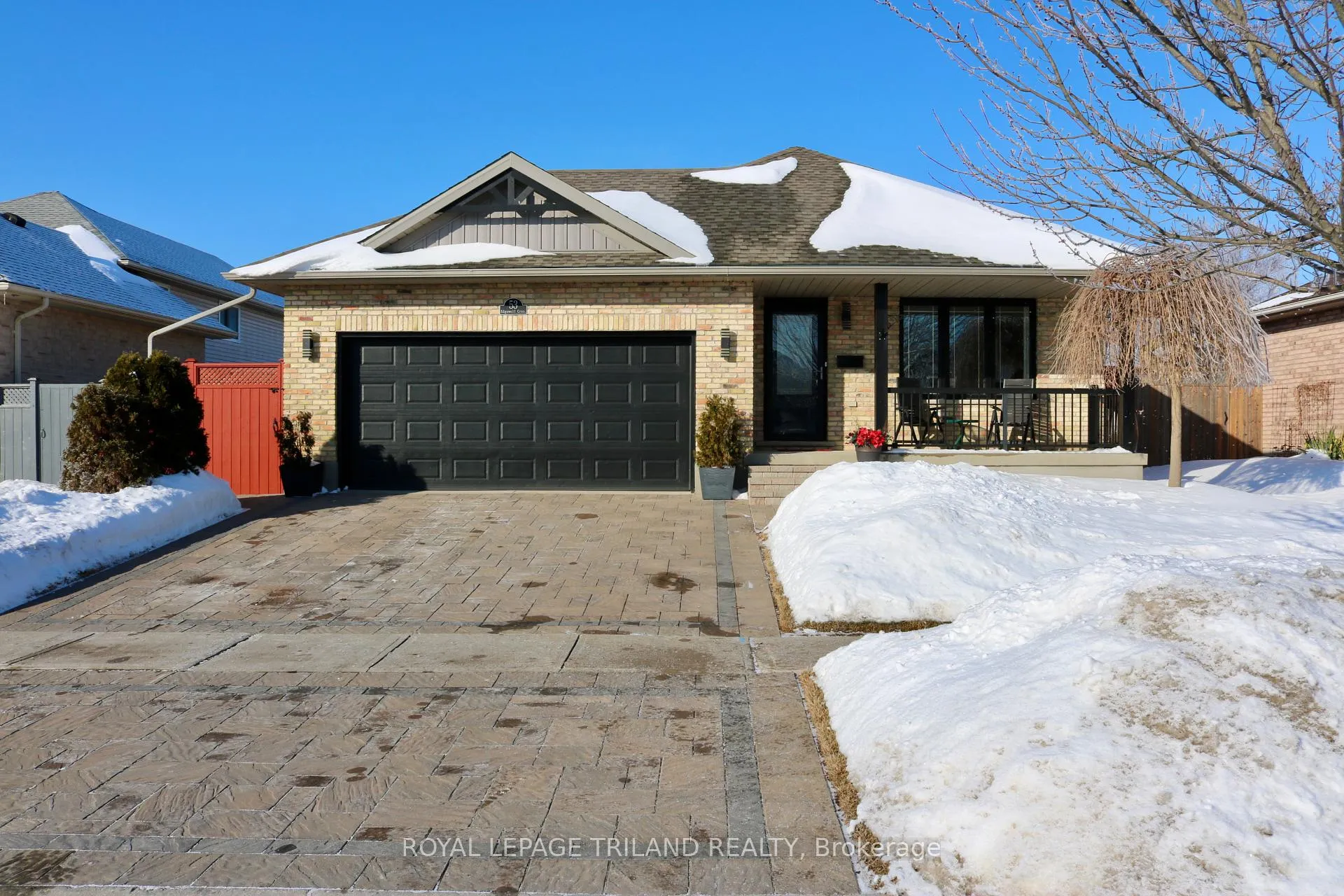 Front of 53 Edgewell Crescent