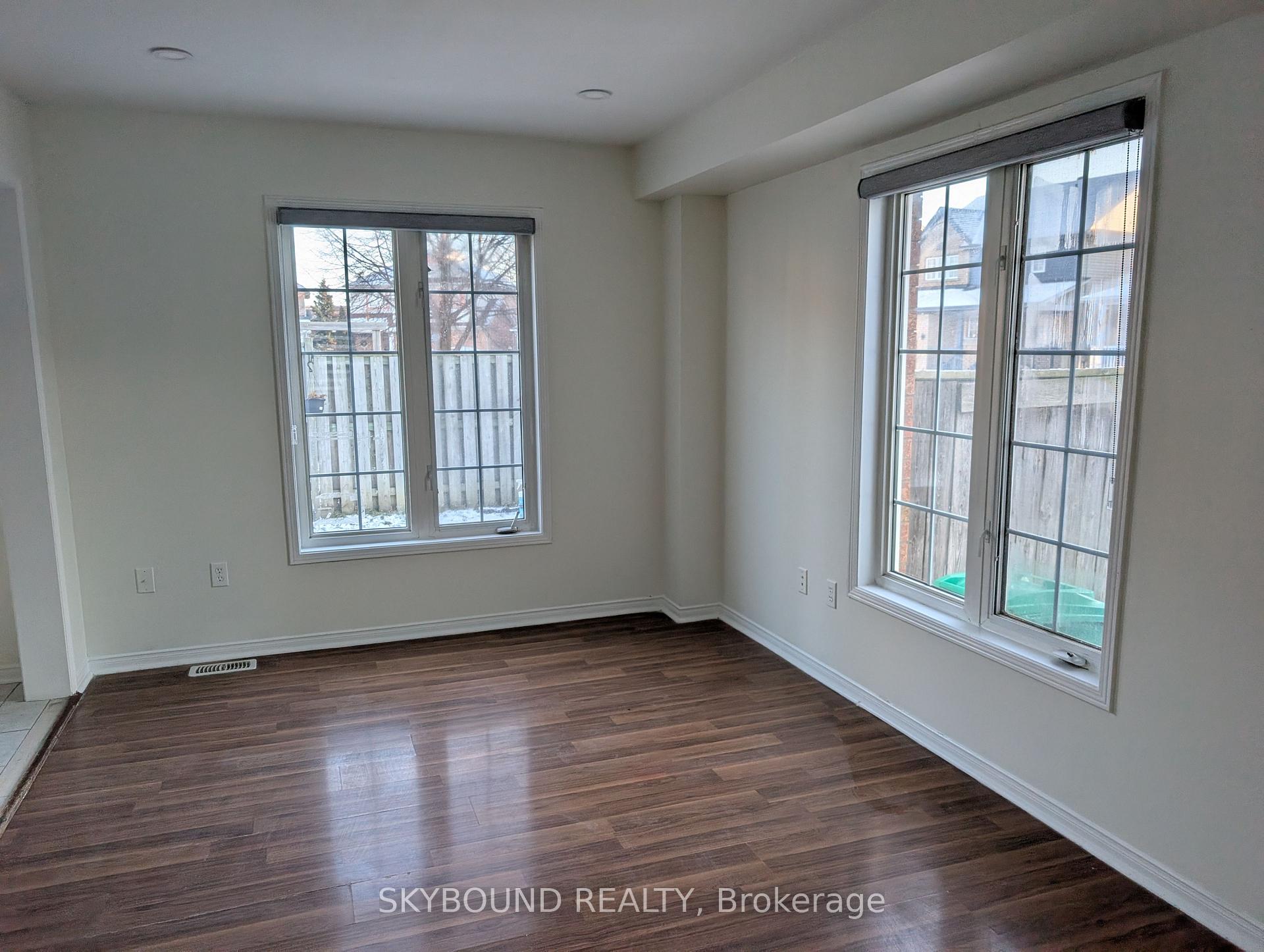 Photo 7 of Unit 1 (Main), 100 Farthingale Crescent, Brampton, Fletcher's Meadow — HOMEH