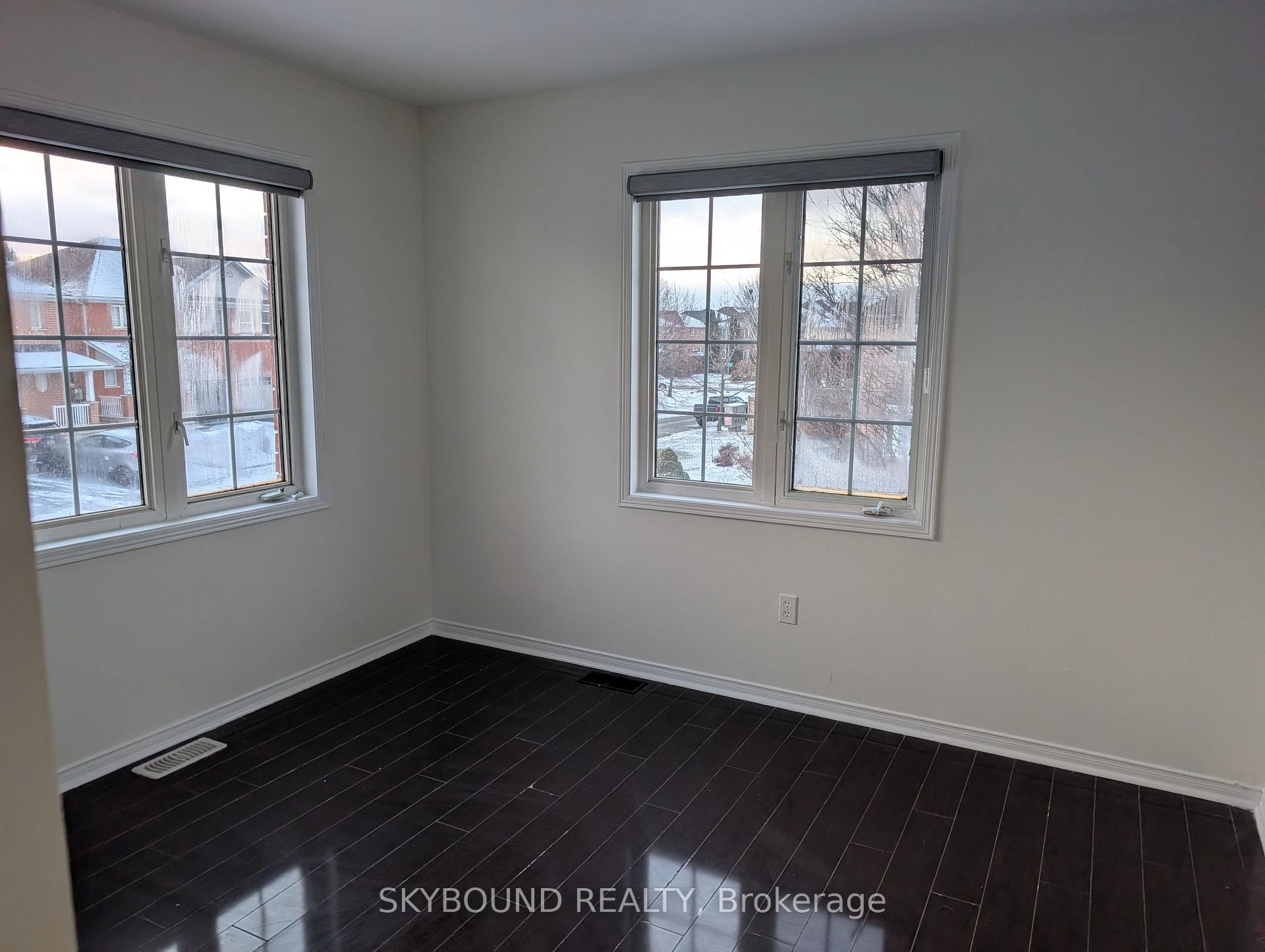 Photo 8 of Unit 1 (Main), 100 Farthingale Crescent, Brampton, Fletcher's Meadow — HOMEH