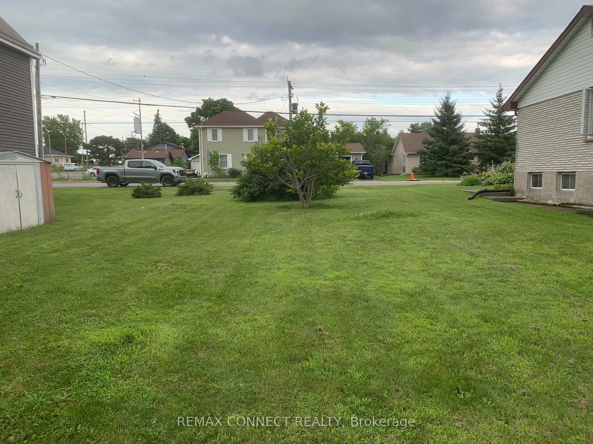 Photo 7 of 101 Cannifton Road N, Belleville, Belleville Ward — HOMEH