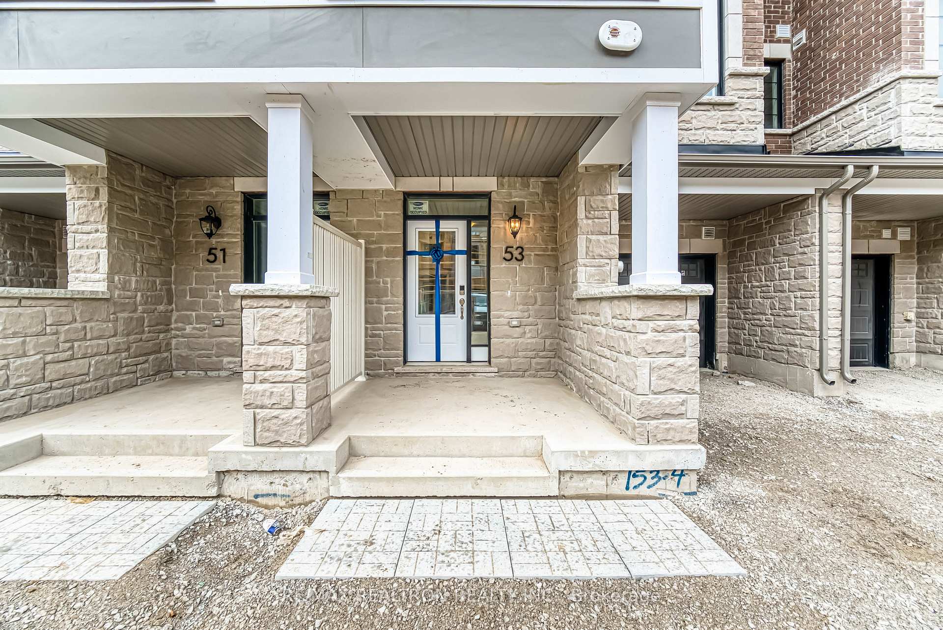 Photo 2 of 53 Pearen Lane, Barrie, Rural Barrie Southwest — HOMEH