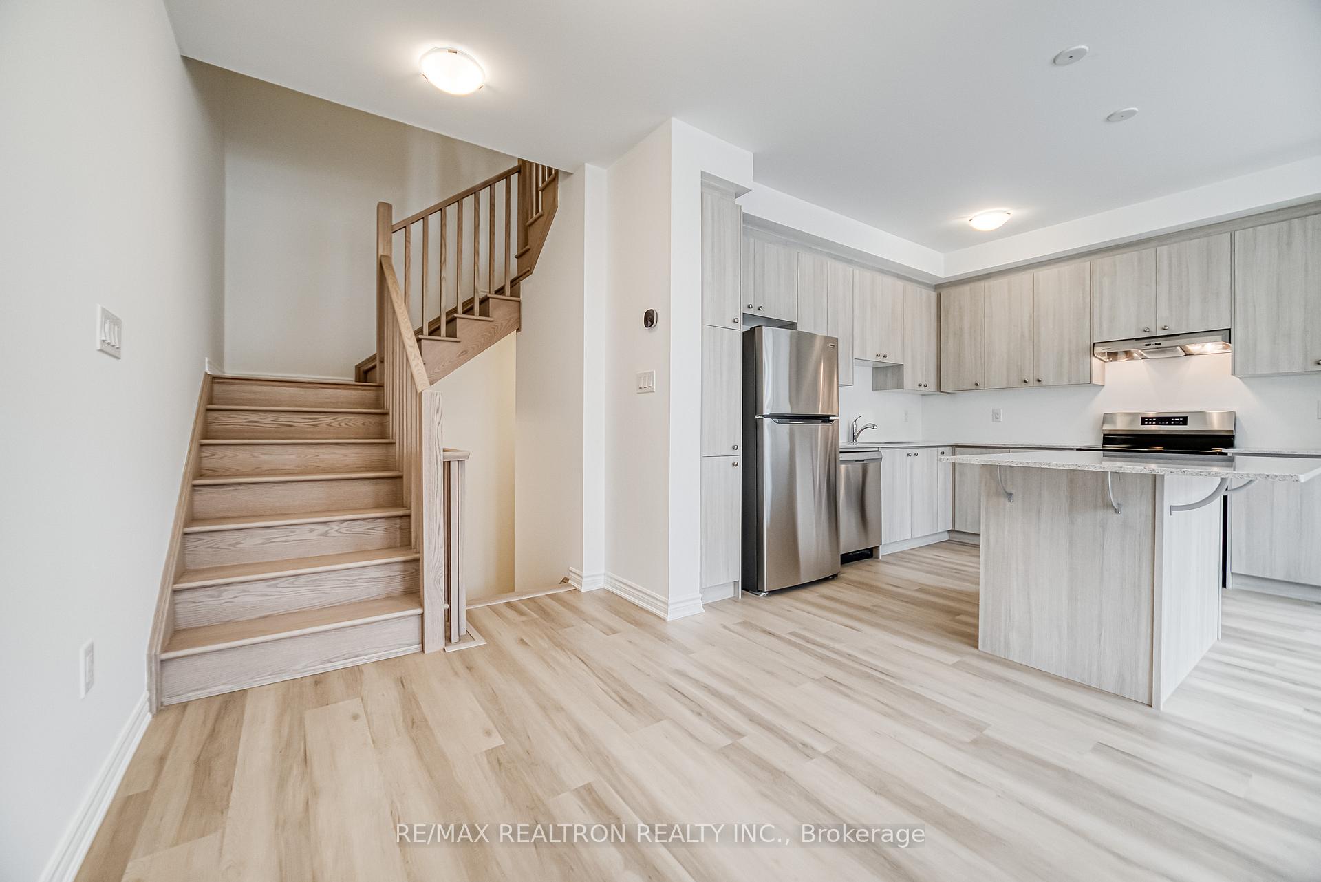 Photo 20 of 53 Pearen Lane, Barrie, Rural Barrie Southwest — HOMEH