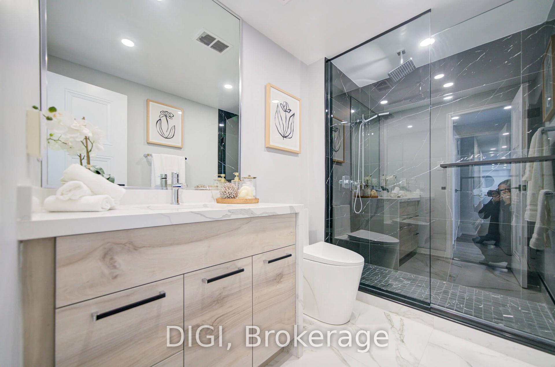 Photo 21 of Unit PH24, 400 Walmer Road, Toronto, Forest Hill South — HOMEH
