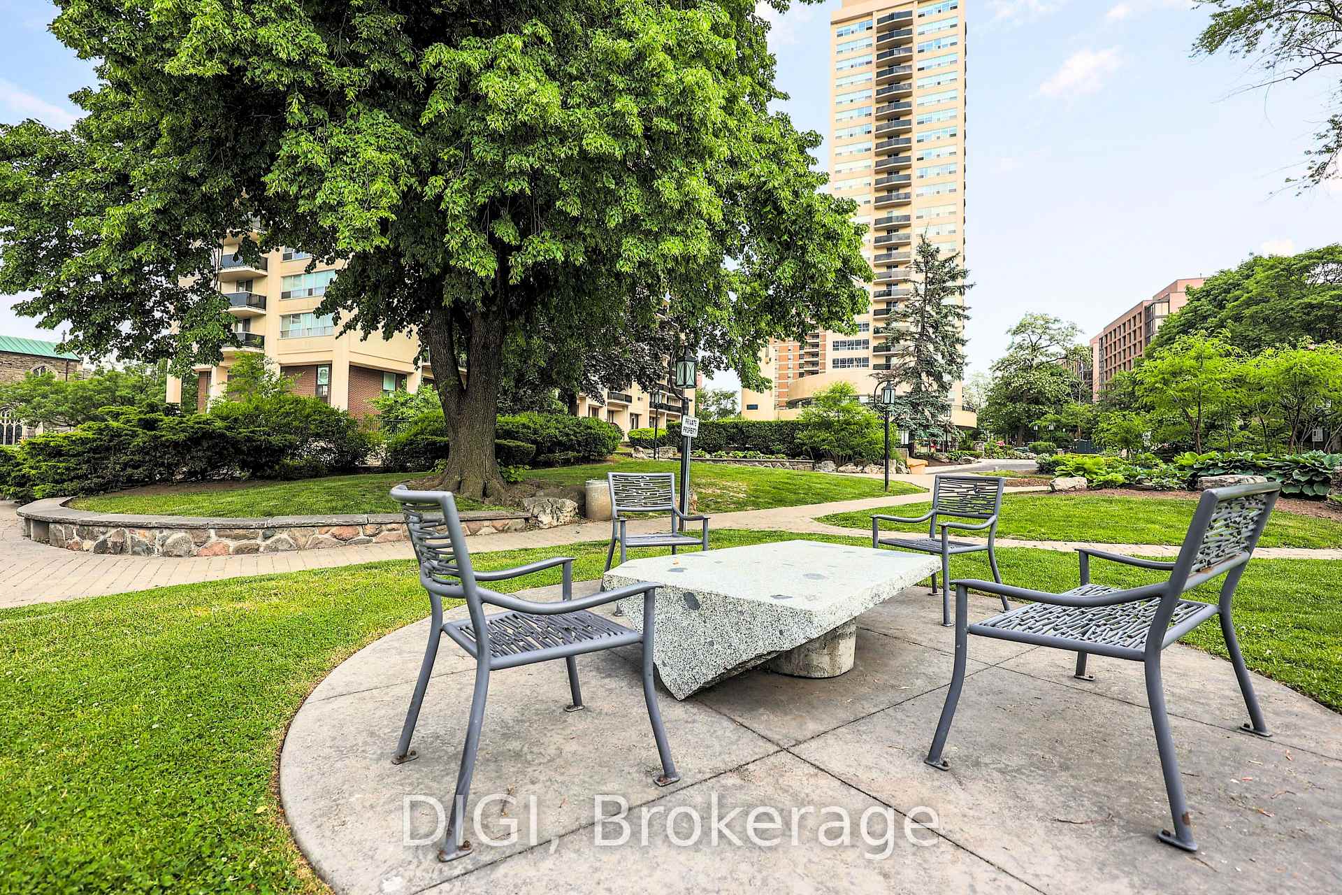 Photo 37 of Unit PH24, 400 Walmer Road, Toronto, Forest Hill South — HOMEH