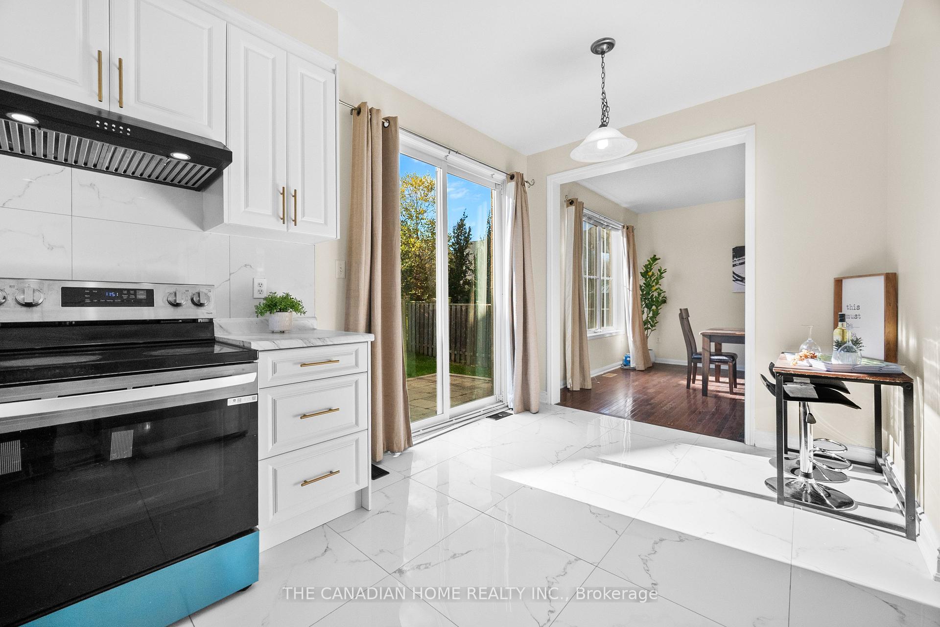 Photo 9 of 107 Callaway Dr, Cambridge, Silver Heights — HOMEH