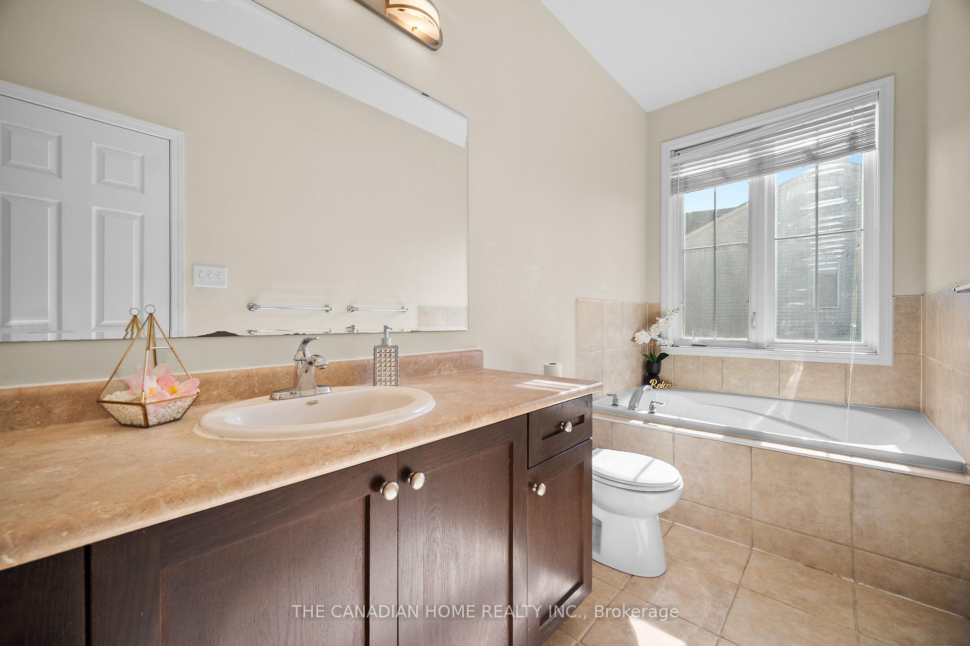 Photo 37 of 107 Callaway Dr, Cambridge, Silver Heights — HOMEH