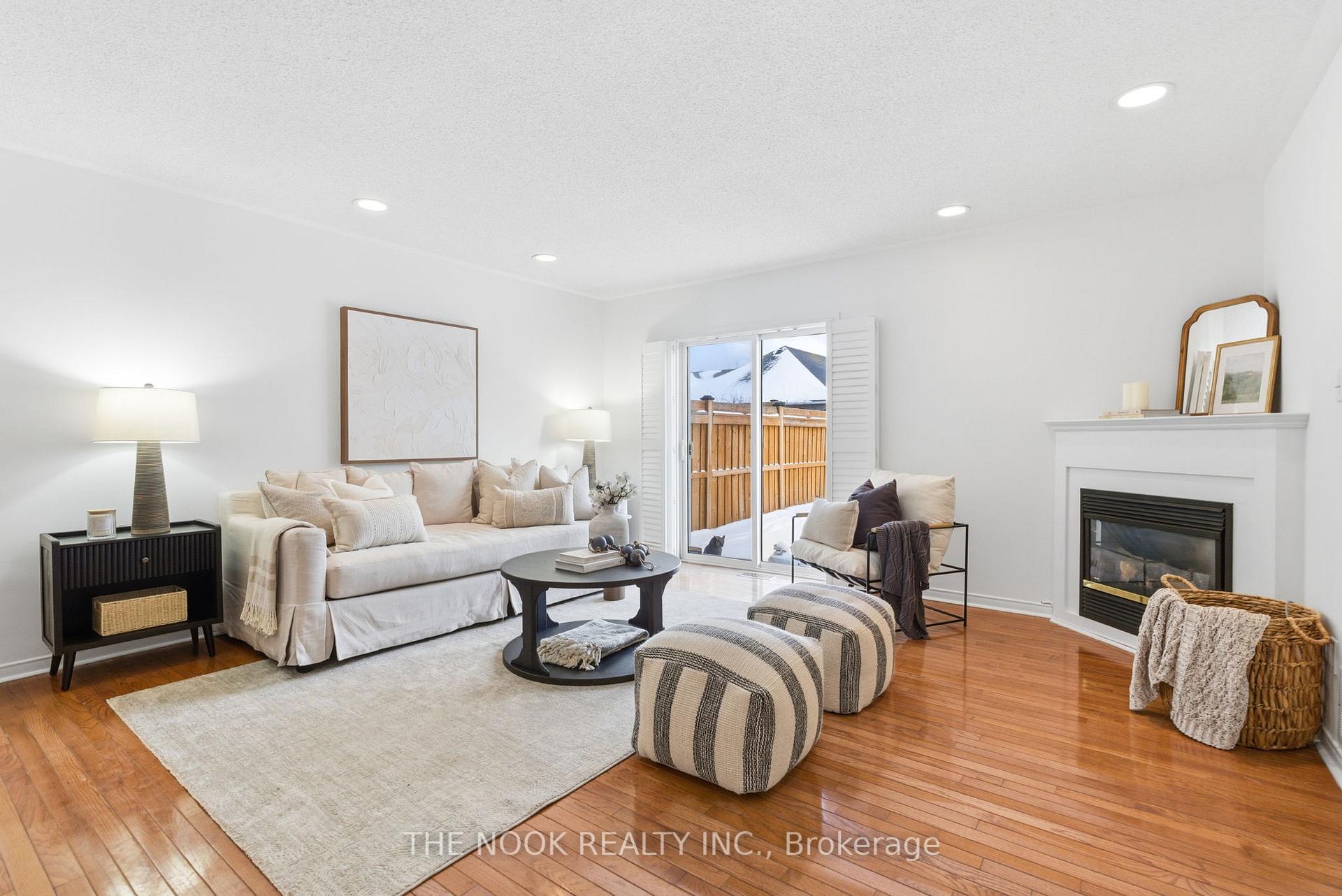 Photo 2 of 9 James Rowe Drive, Whitby, Williamsburg — HOMEH
