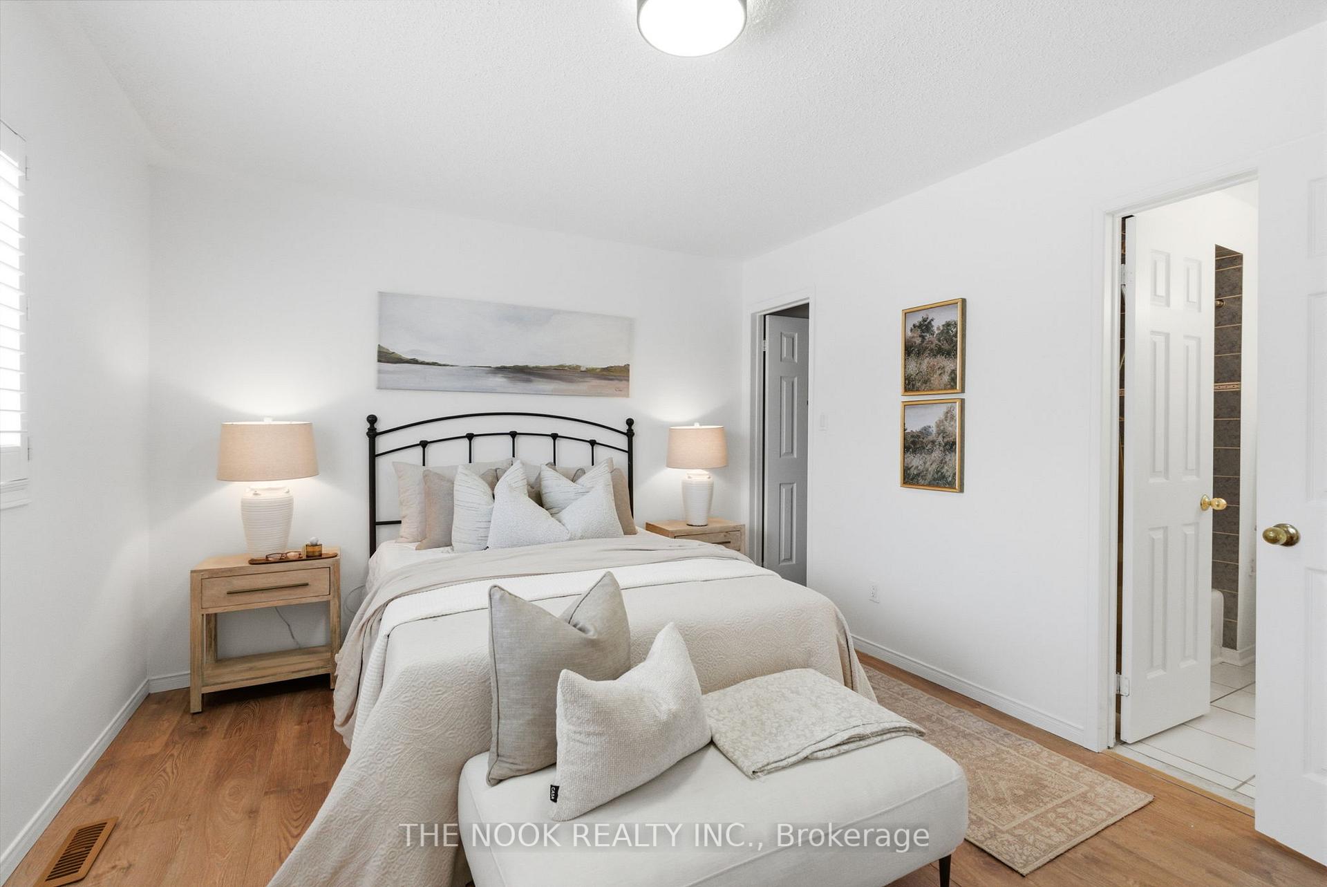 Photo 12 of 9 James Rowe Drive, Whitby, Williamsburg — HOMEH