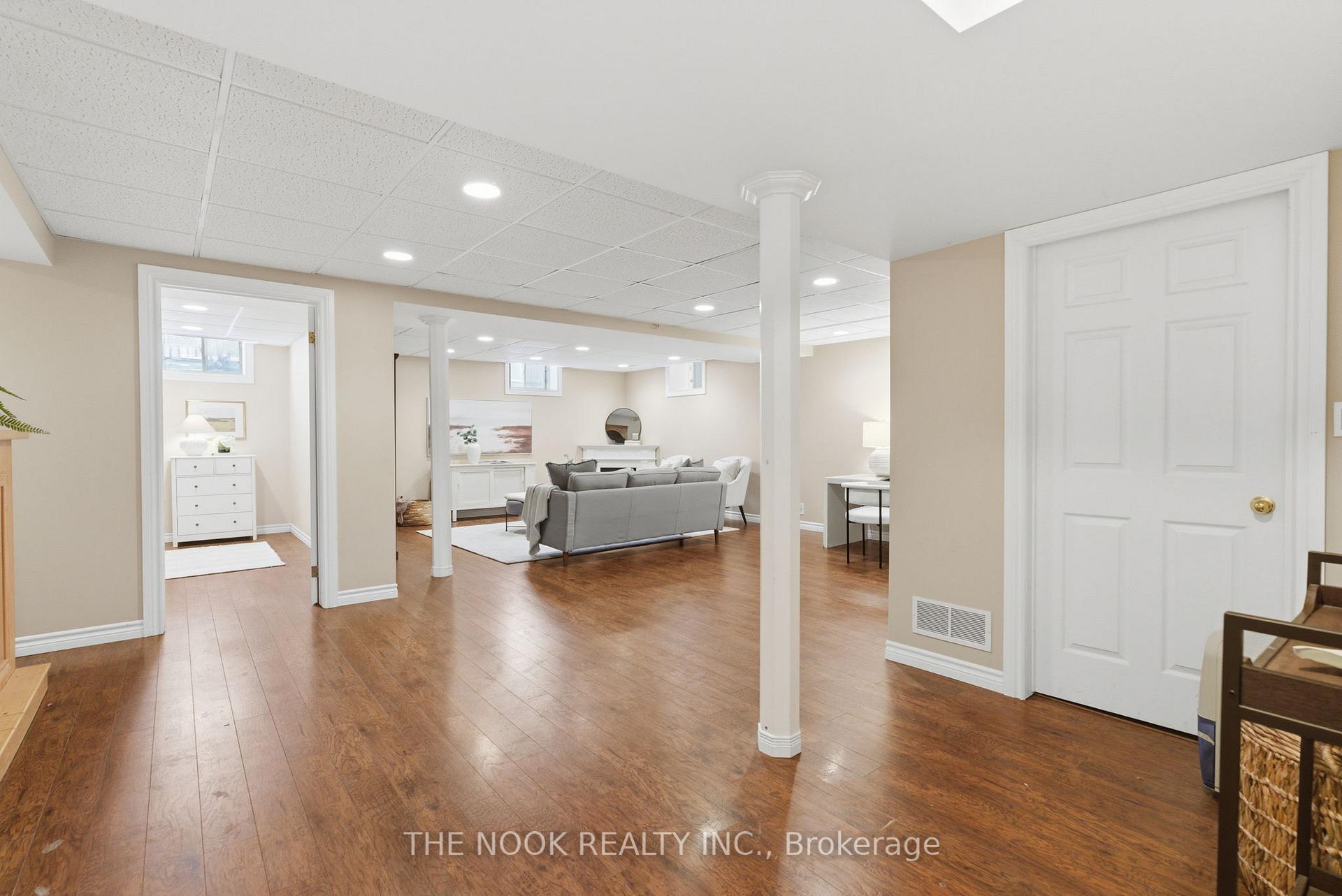 Photo 34 of 9 James Rowe Drive, Whitby, Williamsburg — HOMEH