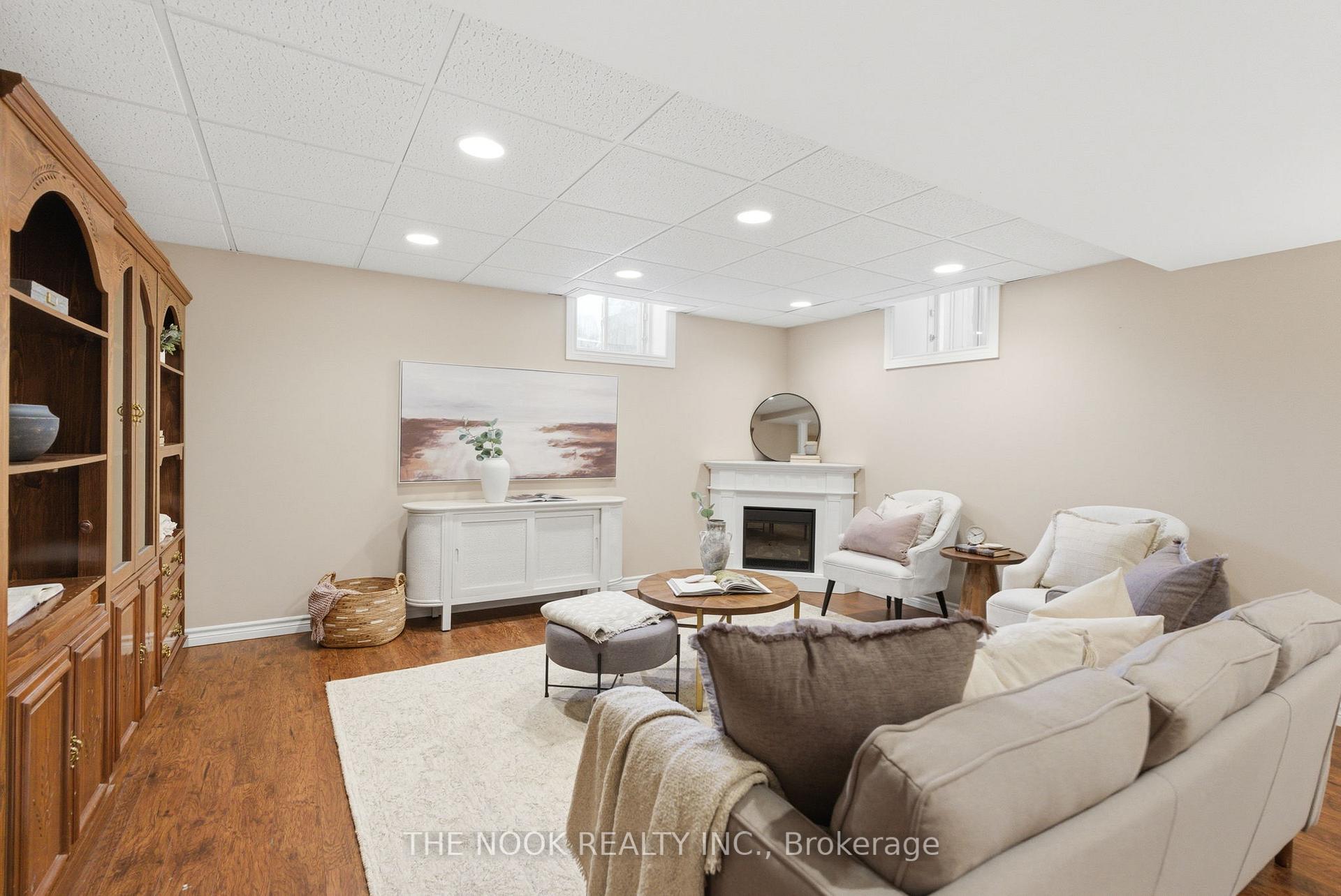 Photo 23 of 9 James Rowe Drive, Whitby, Williamsburg — HOMEH