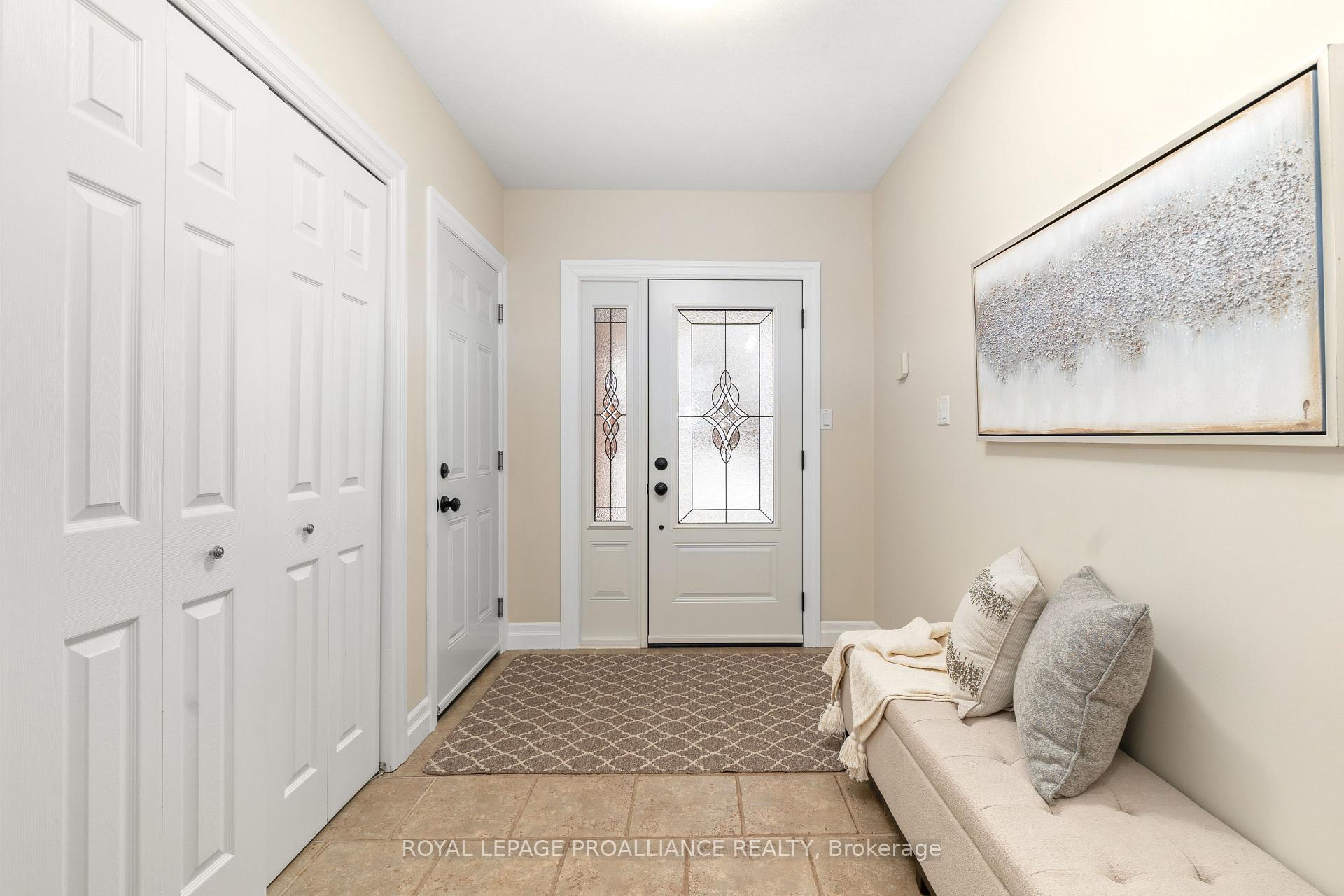 Photo 4 of 27 Boyce Court, Belleville, Belleville Ward — HOMEH