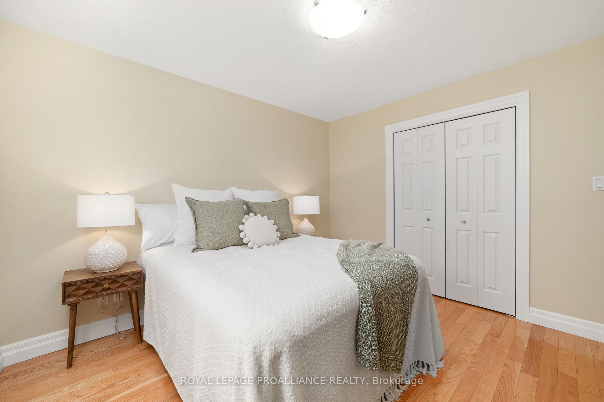 Photo 20 of 27 Boyce Court, Belleville, Belleville Ward — HOMEH