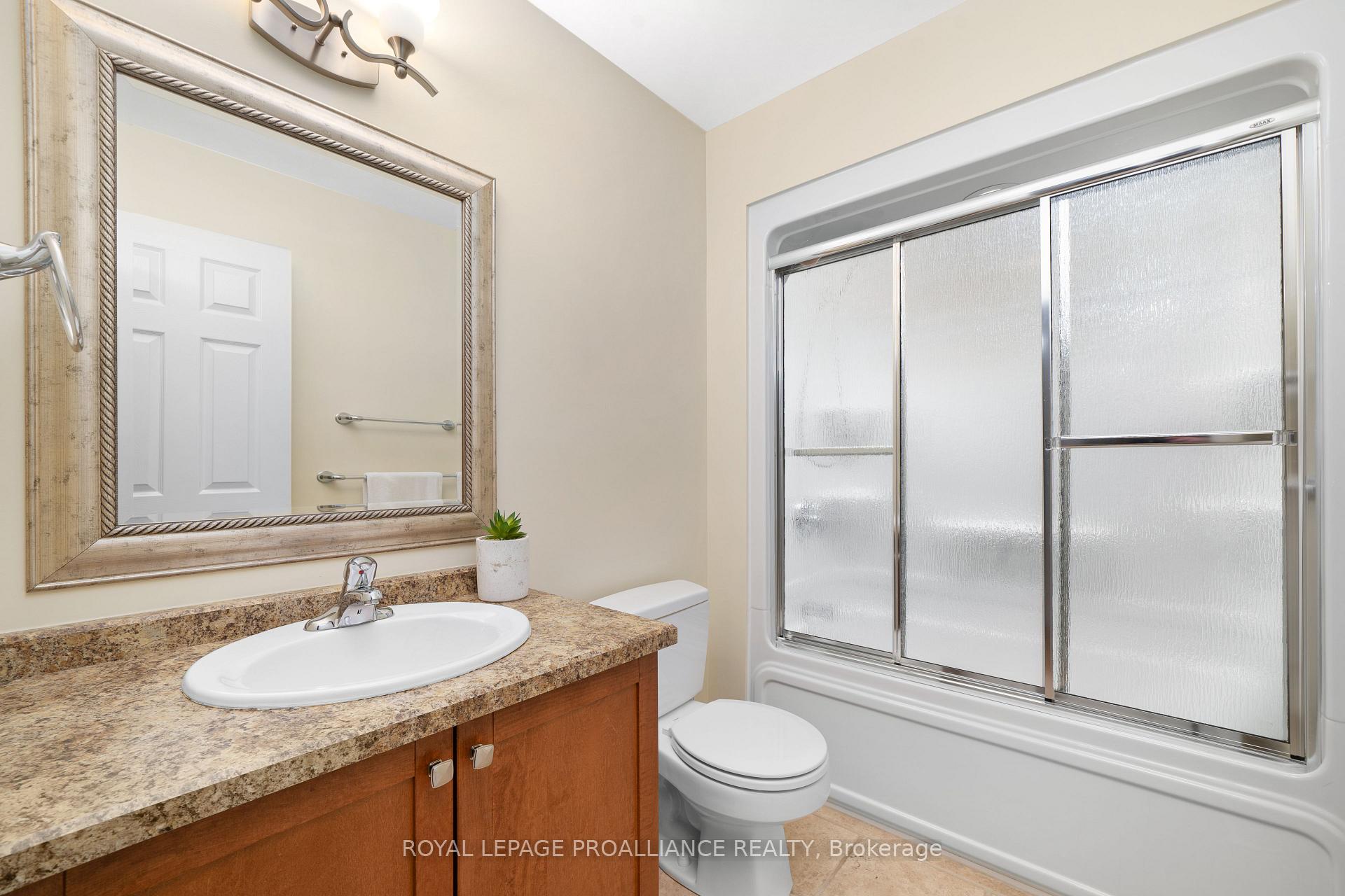 Photo 23 of 27 Boyce Court, Belleville, Belleville Ward — HOMEH