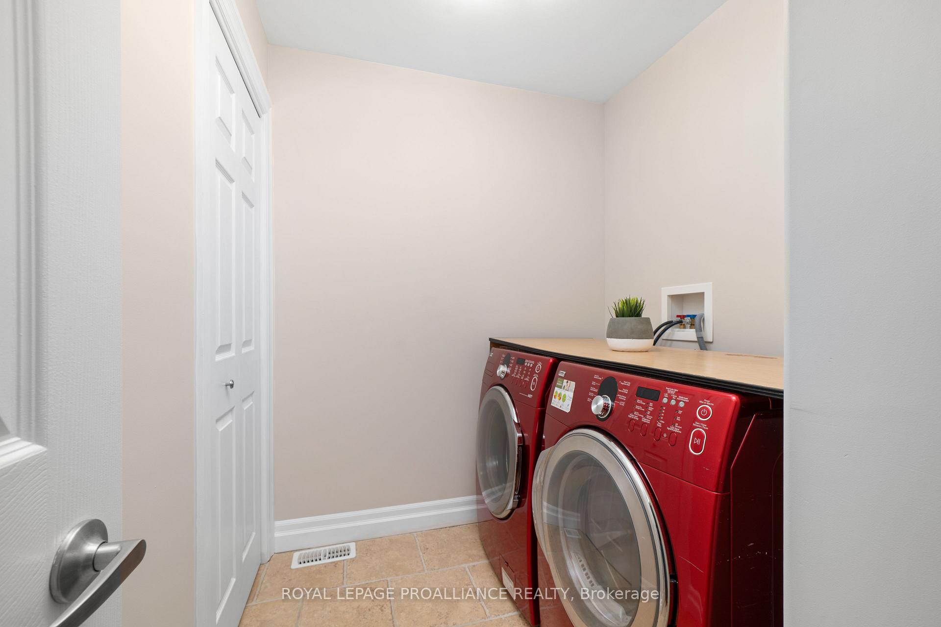 Photo 24 of 27 Boyce Court, Belleville, Belleville Ward — HOMEH